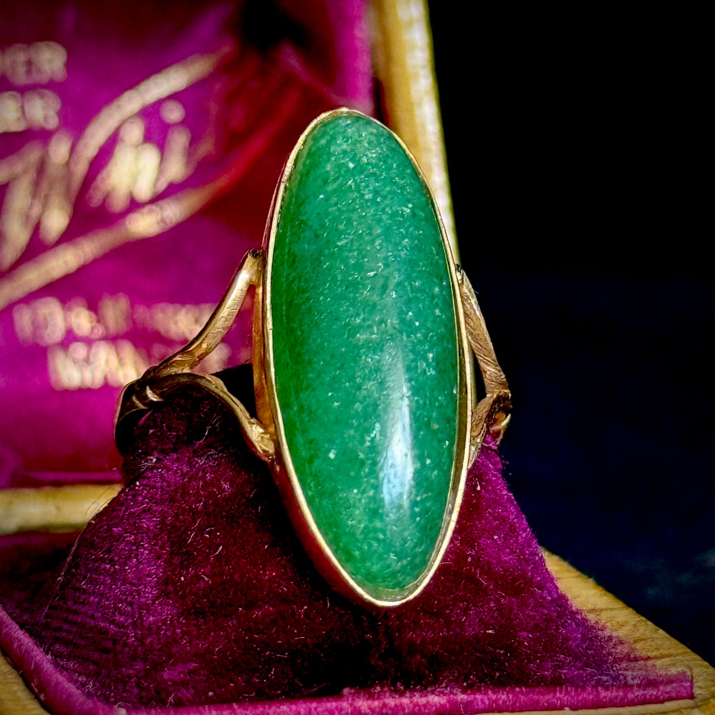 Antique Aventurine Ring in 9 Carat Gold; Circa 1910