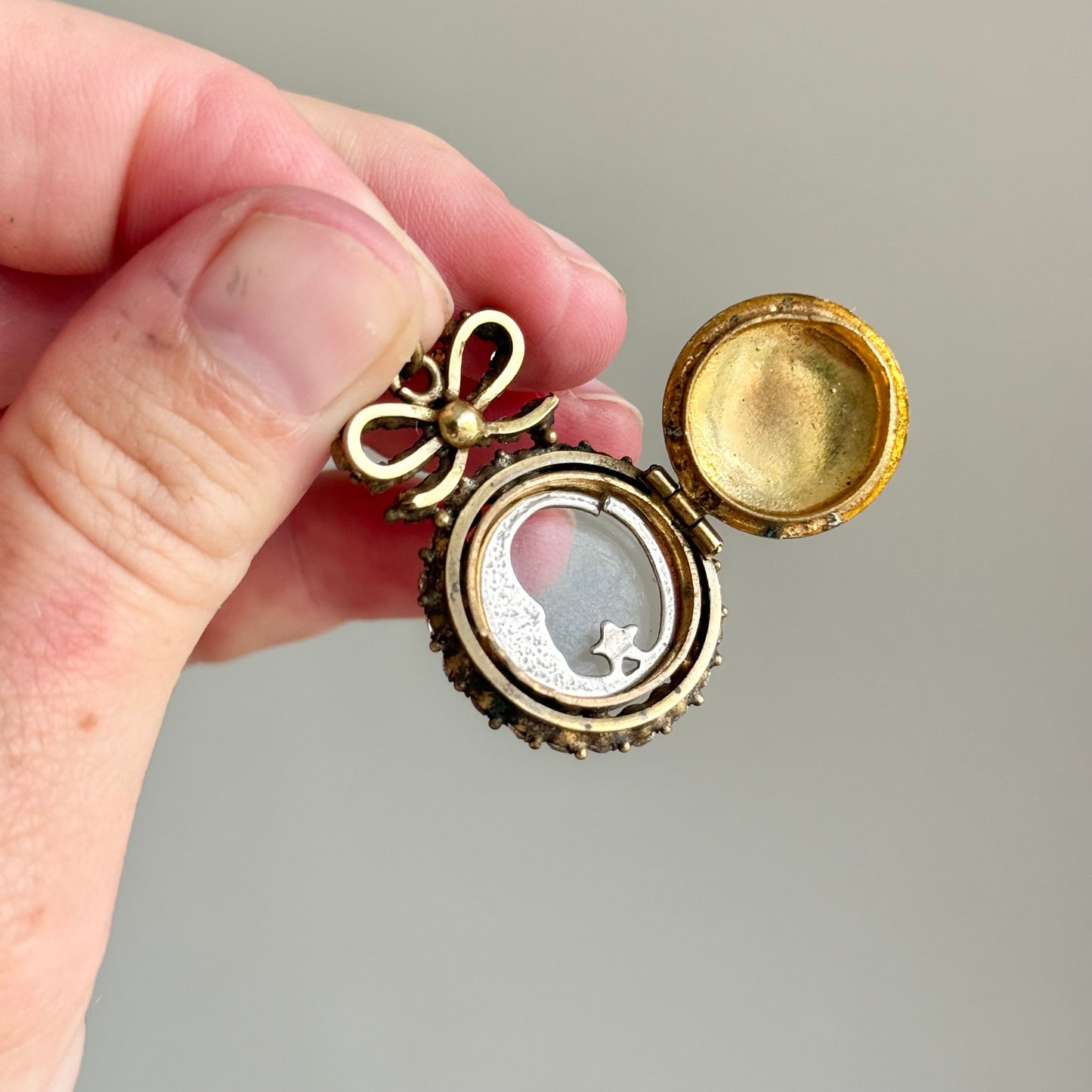 Edwardian Paste Locket & Bow Pendant