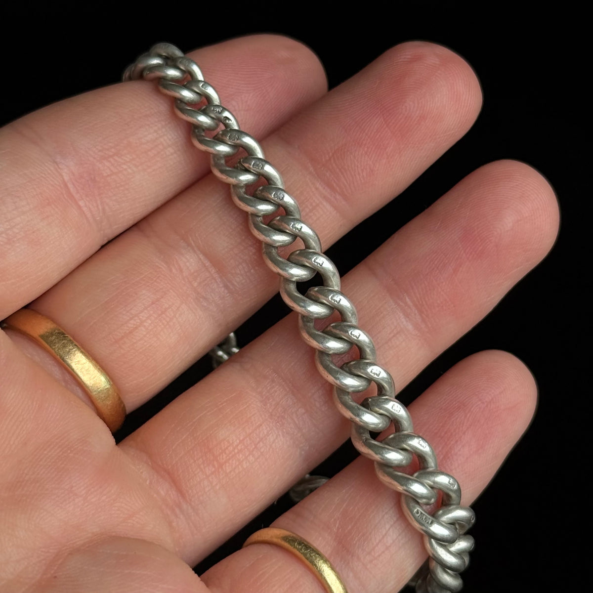 Antique Victorian Graduated Curb Bracelet in Silver; Circa 1919