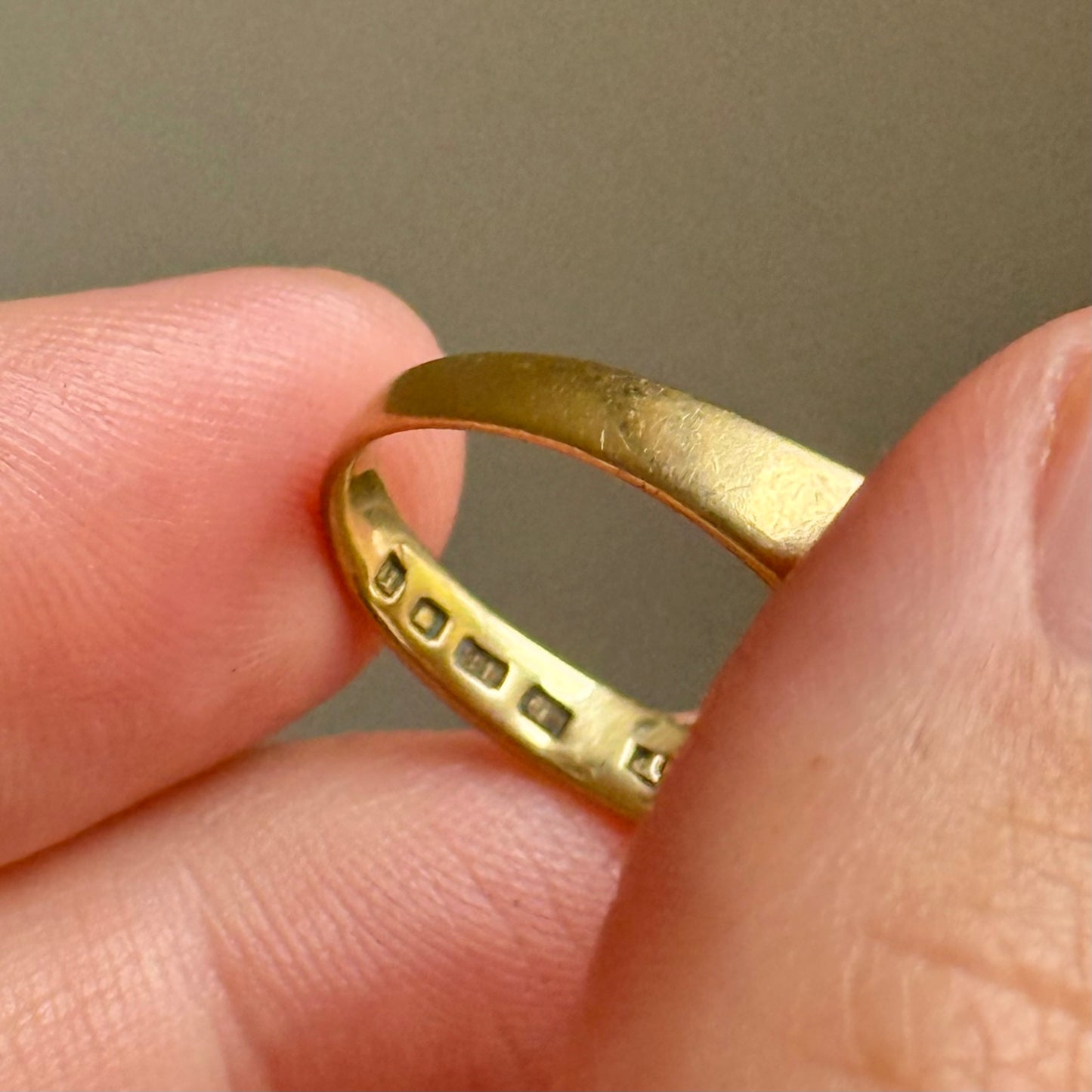 Victorian Sardonyx Signet ring in 18 Carat Gold; Circa 1868