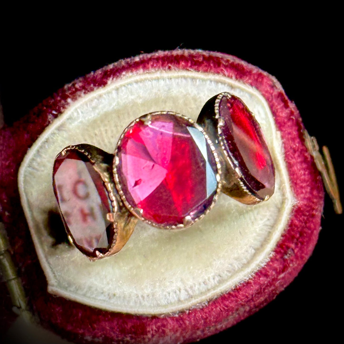 Georgian Foil Backed Garnet Ring in 15 Carat Gold, Circa 1830