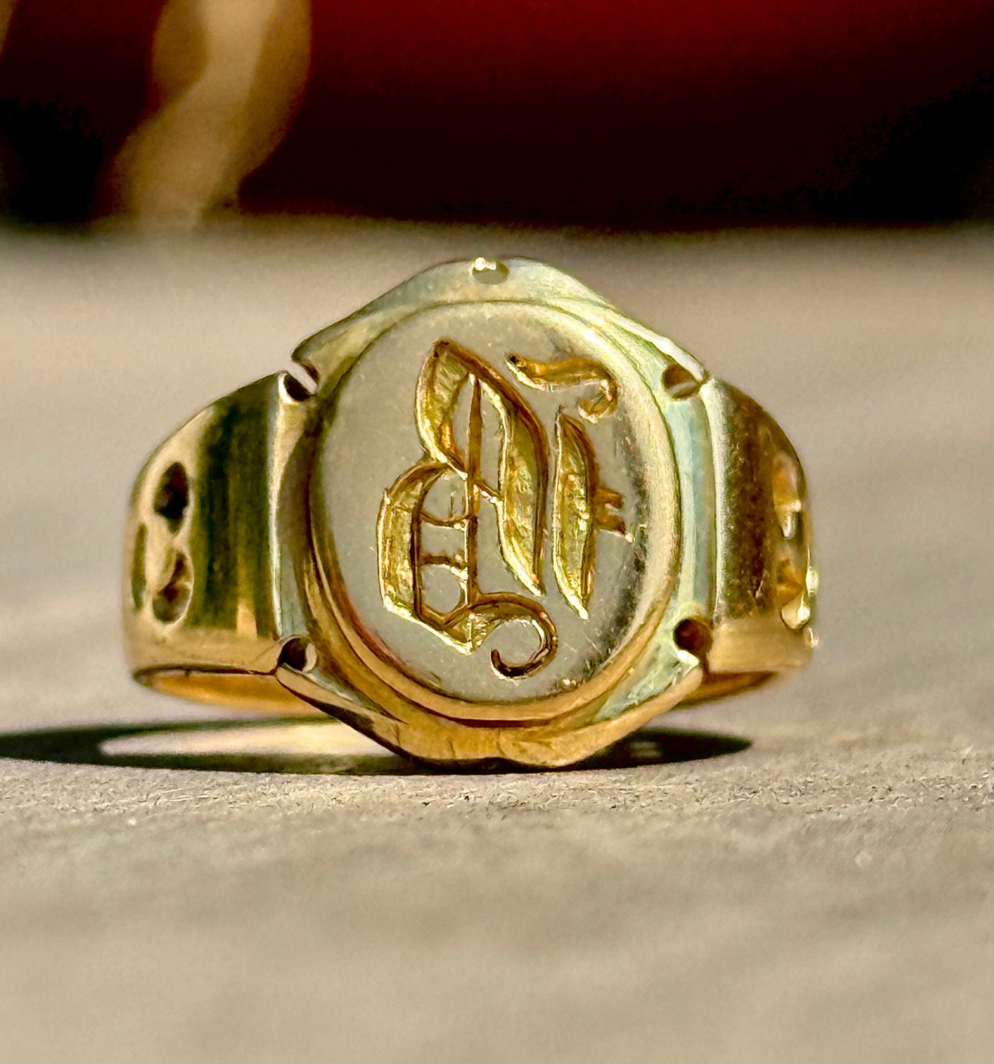 Heavy 'B' Signet Ring in 15 Carat Gold; Circa 1880