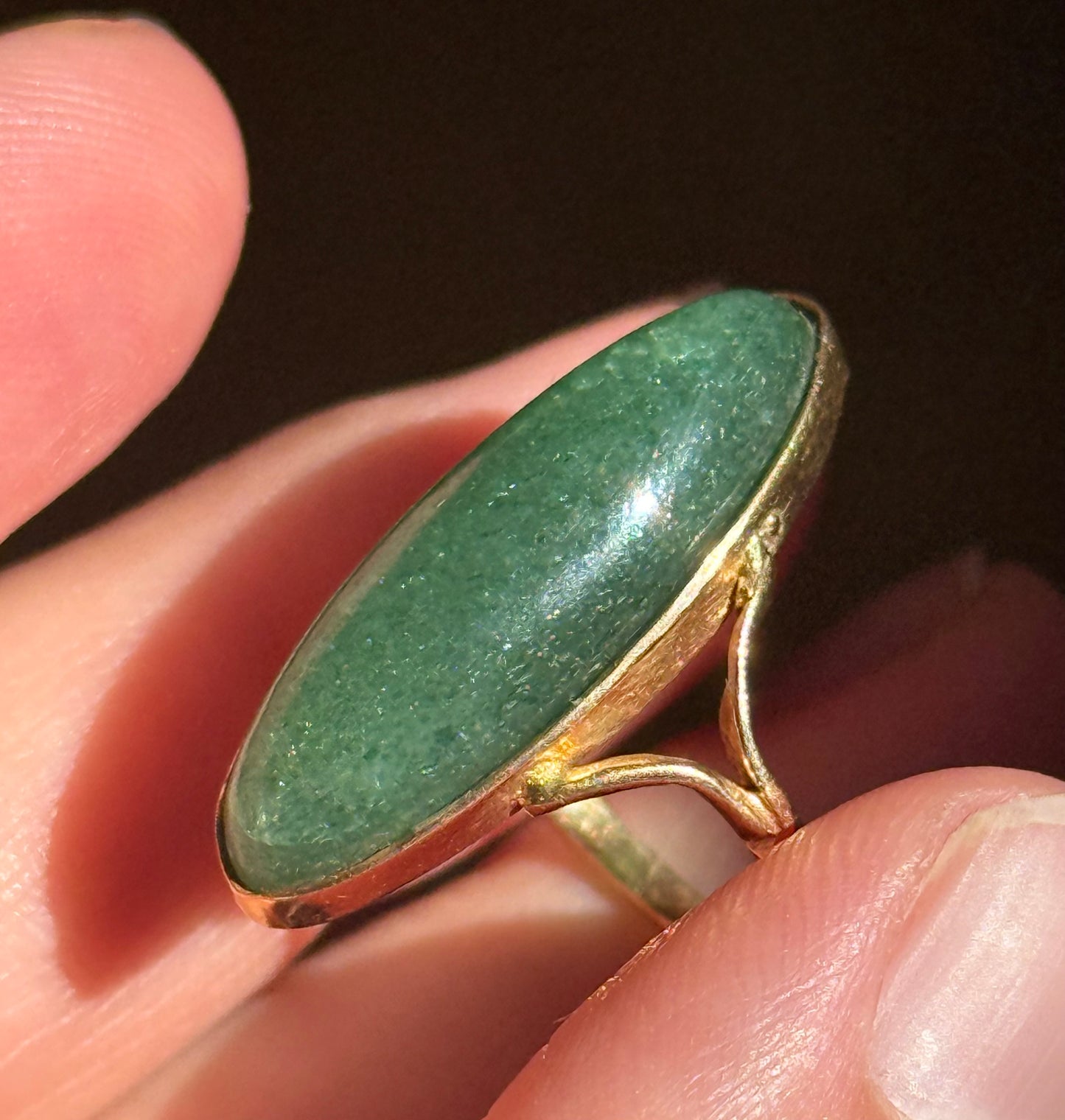 Antique Aventurine Ring in 9 Carat Gold; Circa 1910