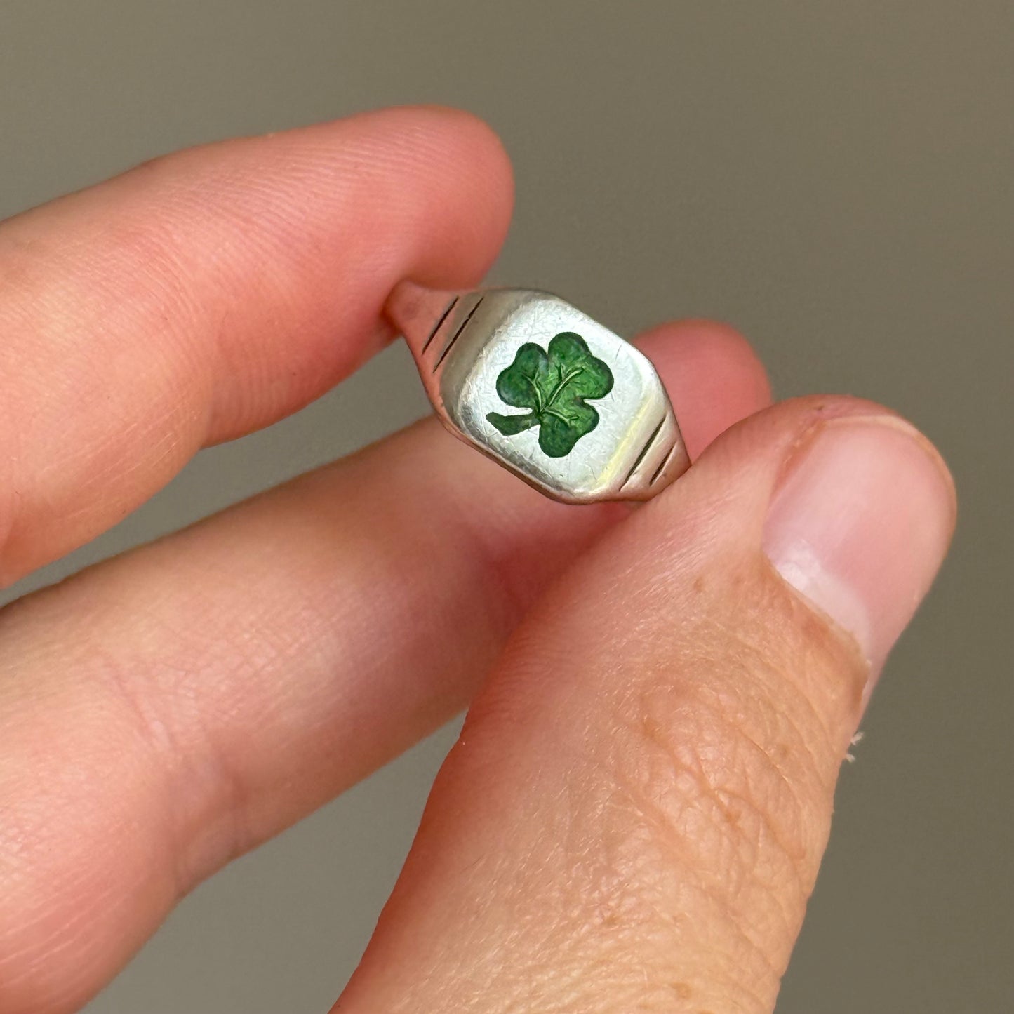 Vintage Enamel Shamrock Ring in Sterling Silver