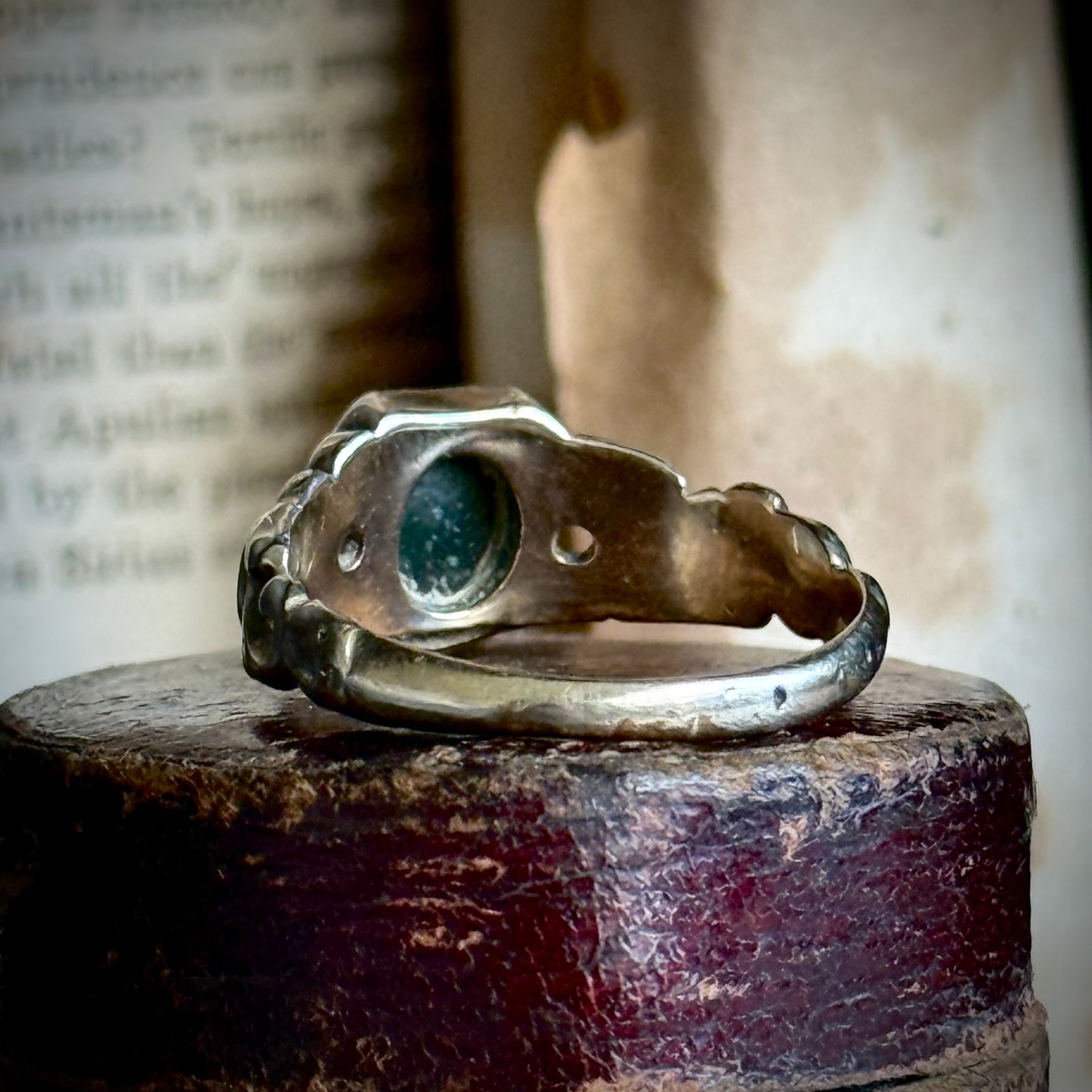 Georgian Bloodstone Signet Ring with “Betsie” Inscription in 9 Carat Gold