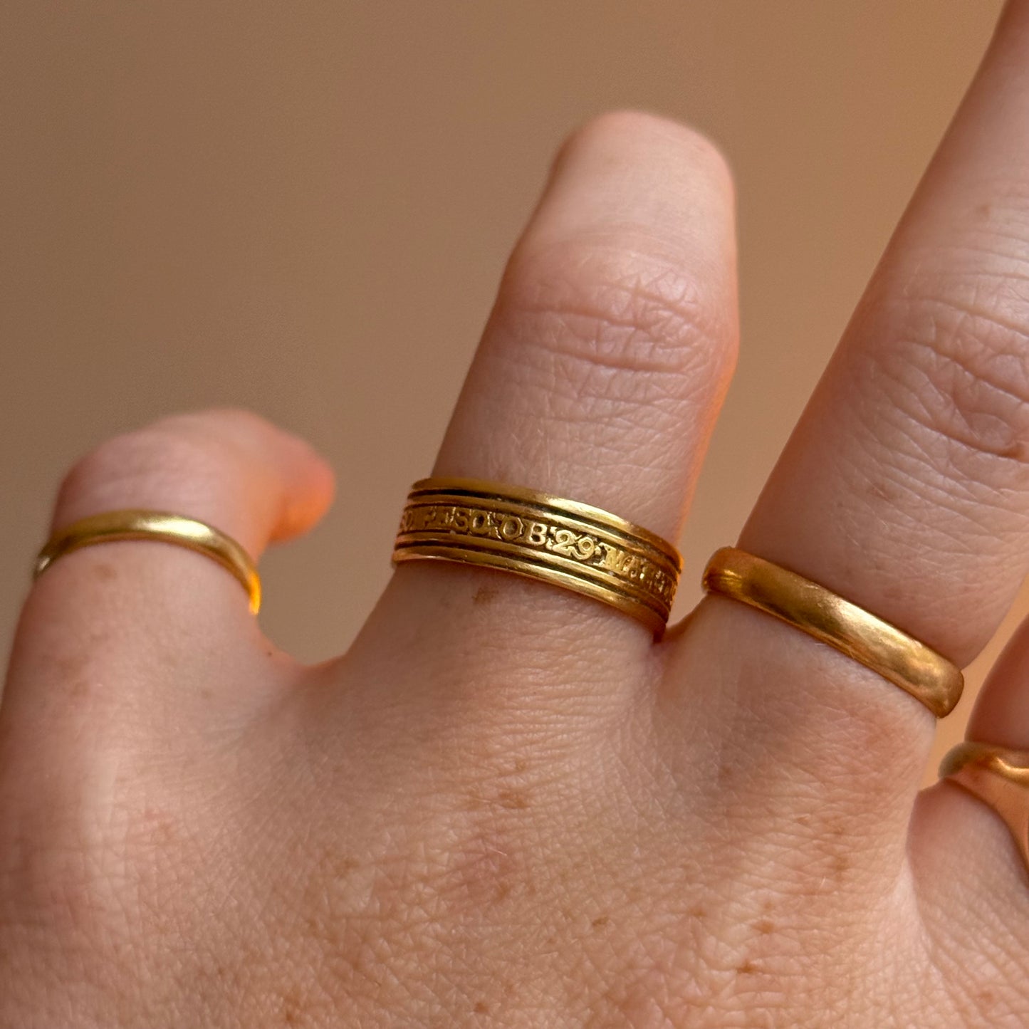 Georgian Mourning Ring in 22 Carat Gold; Circa 1791