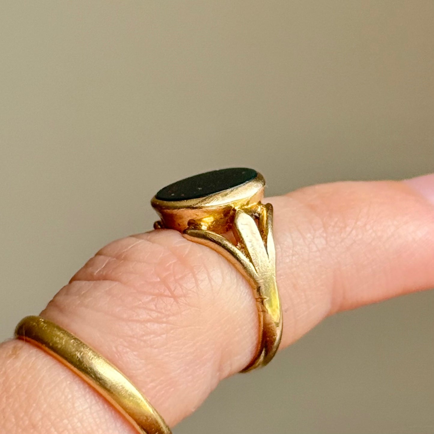 Antique Bloodstone Signet Ring in 9 Carat Gold; Circa 1910