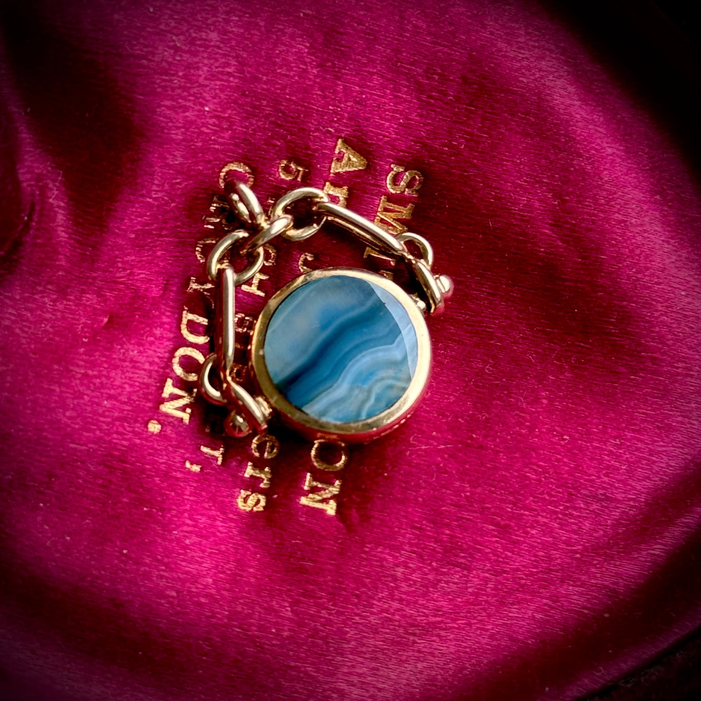Vintage Agate Spinning Fob in 9 Carat Gold; Circa 1998