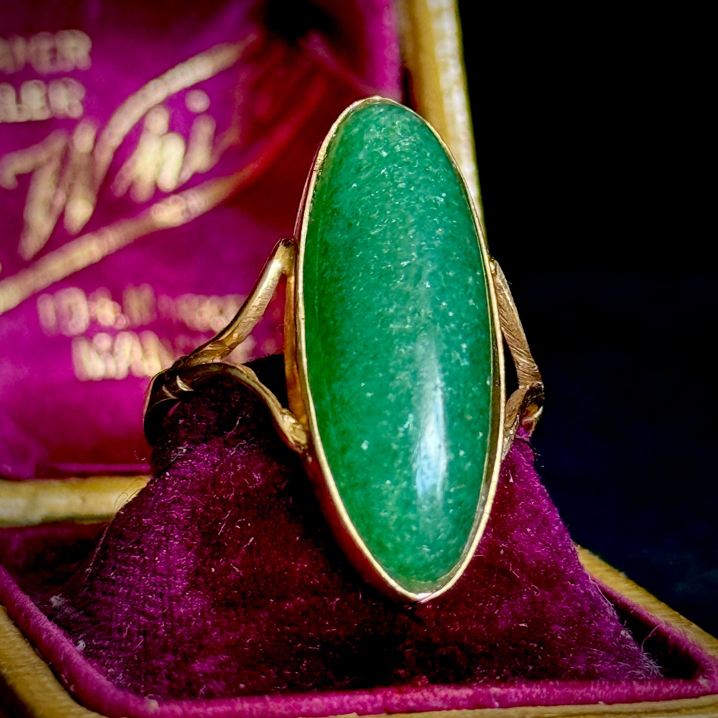 Antique Aventurine Ring in 9 Carat Gold; Circa 1910