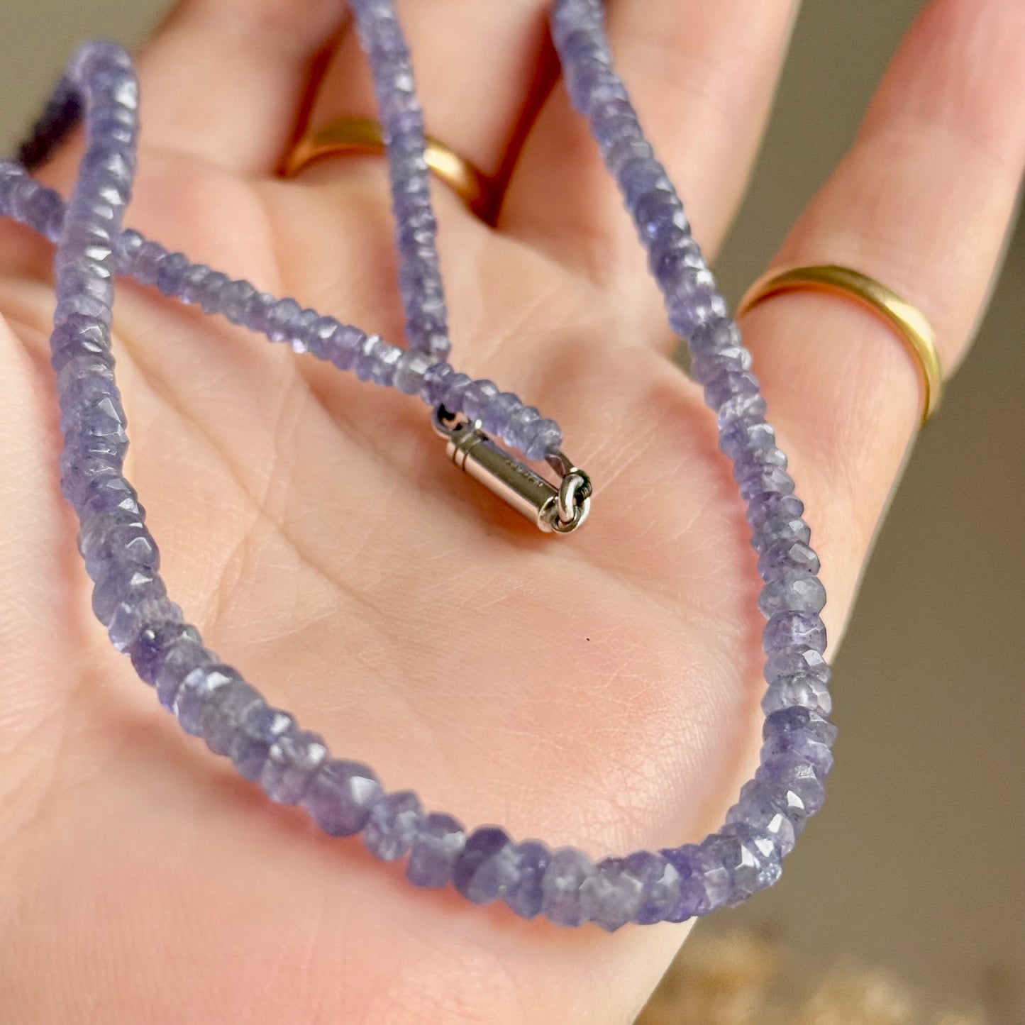 Graduated Tanzanite Bead Necklace in 18 Carat Gold