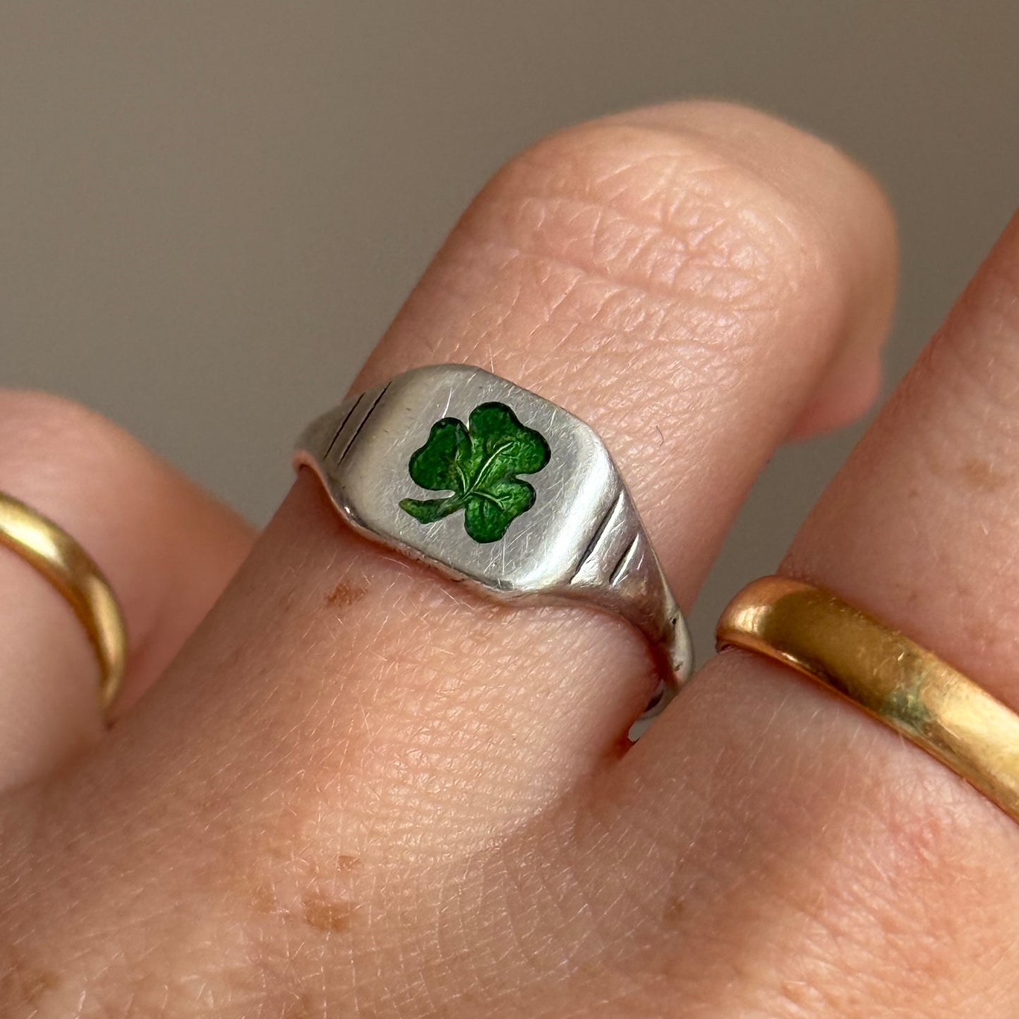 Vintage Enamel Shamrock Ring in Sterling Silver