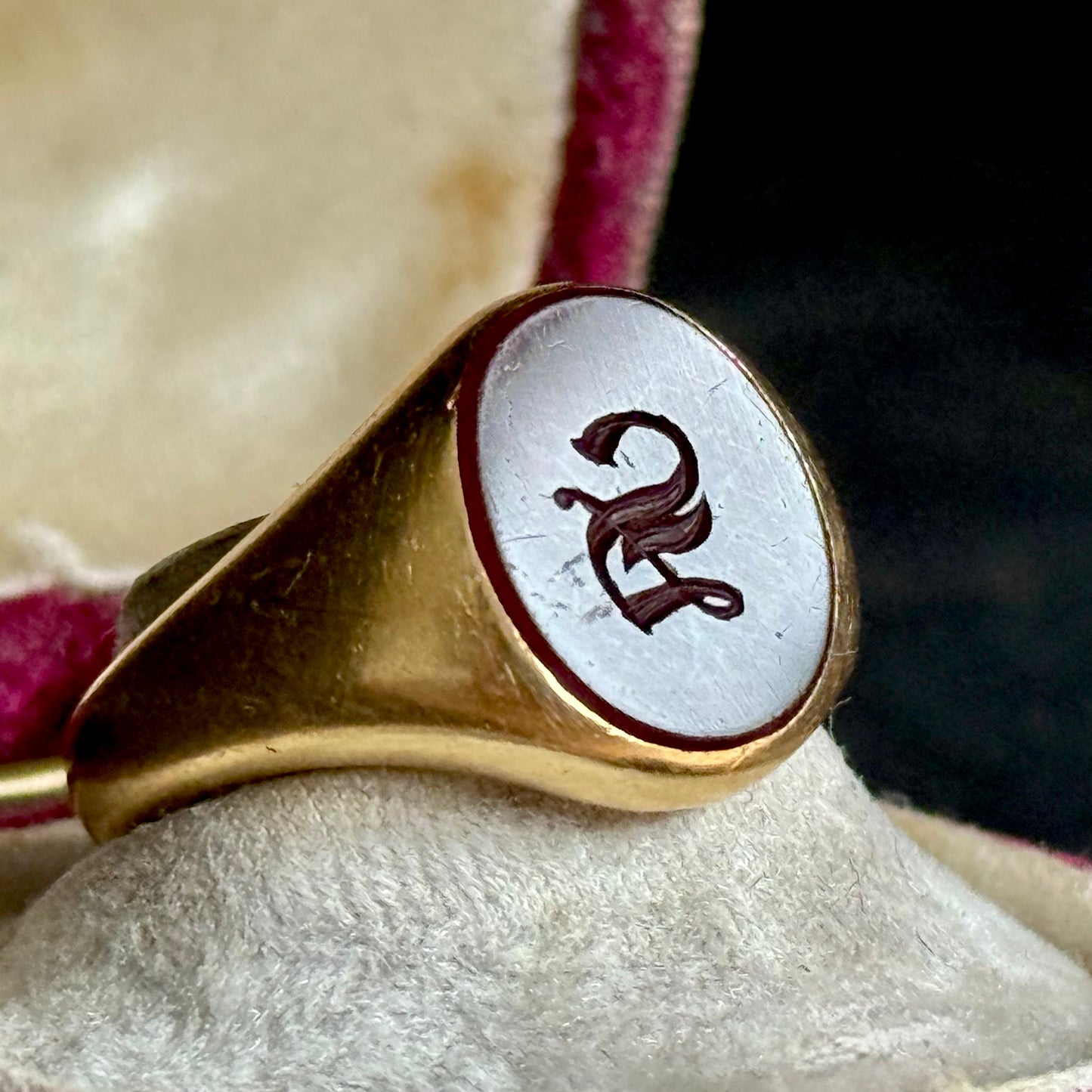 Vintage 'S' Carnelian Intaglio Signet Ring in 18 Carat Gold; Circa 1960