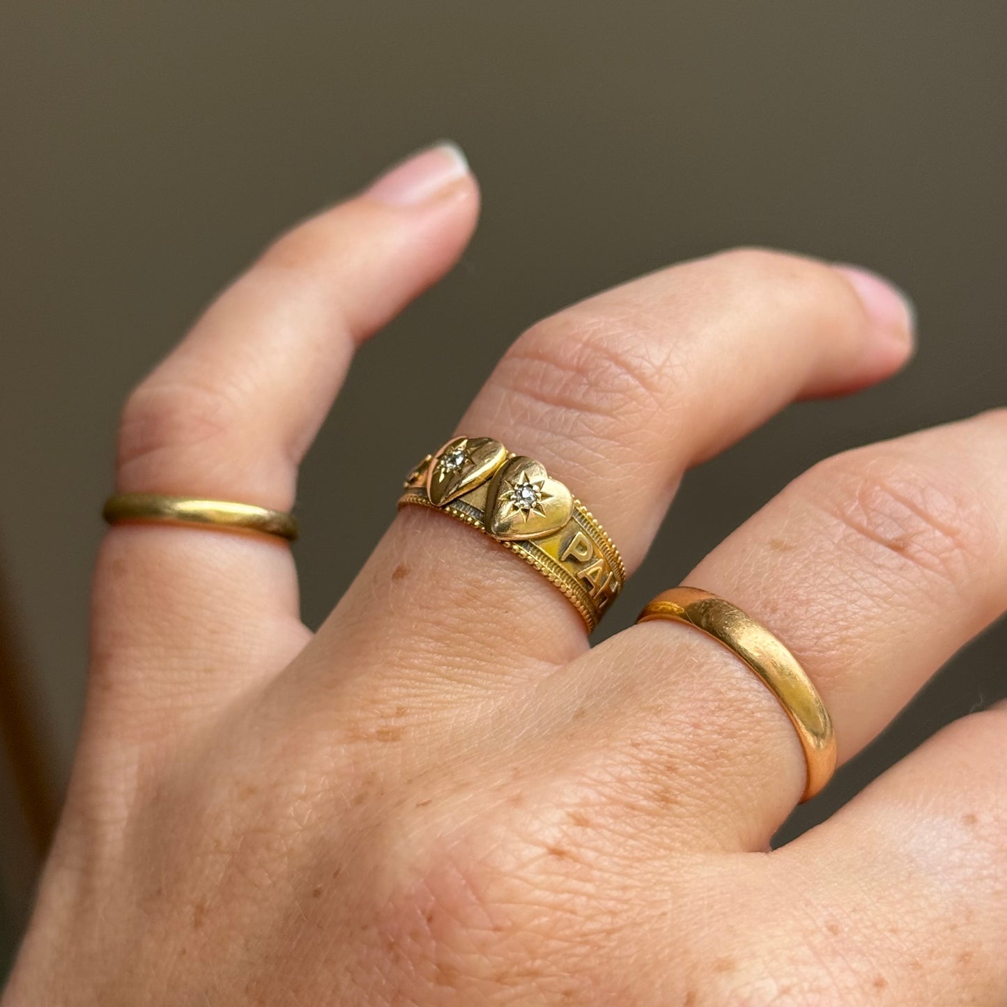 Victorian Double Heart Diamond Mizpah Ring in 18 Carat gold; Circa 1890
