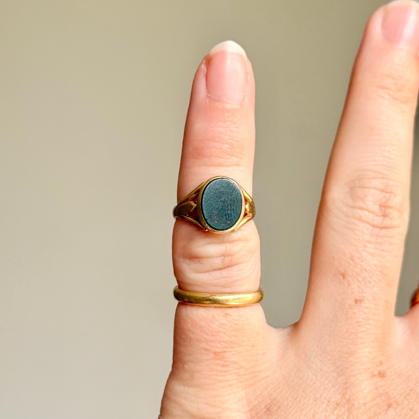 Antique Bloodstone Signet Ring in 9 Carat Gold; Circa 1910