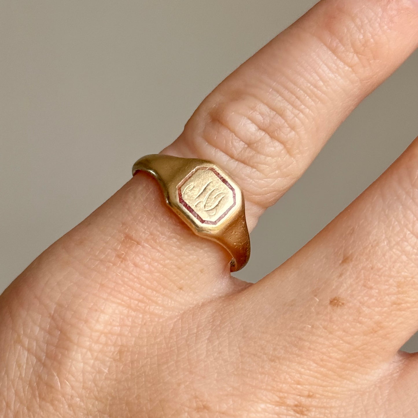 Unusual Enamel Signet Ring in 9 Carat Gold; Circa 1927