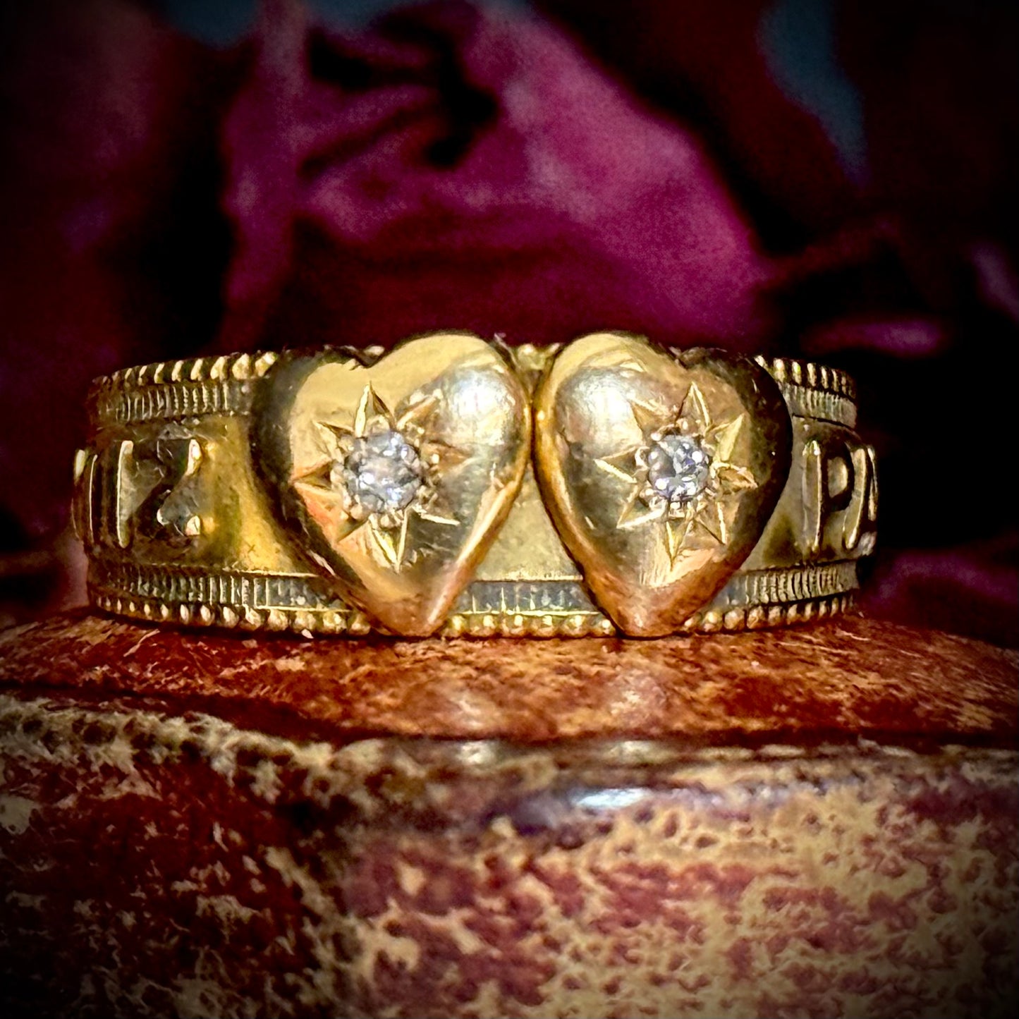 Victorian Double Heart Diamond Mizpah Ring in 18 Carat gold; Circa 1890