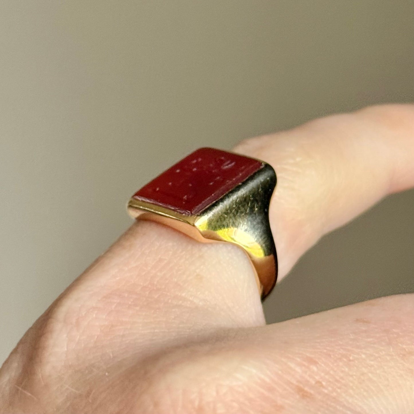 Antique Victorian Griffin Intaglio Signet Ring in 15 Carat Gold