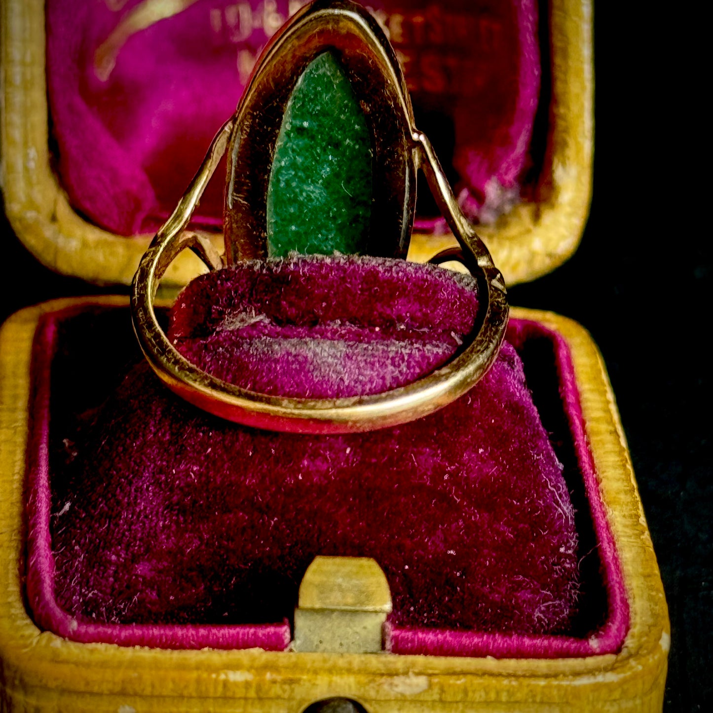 Antique Aventurine Ring in 9 Carat Gold; Circa 1910