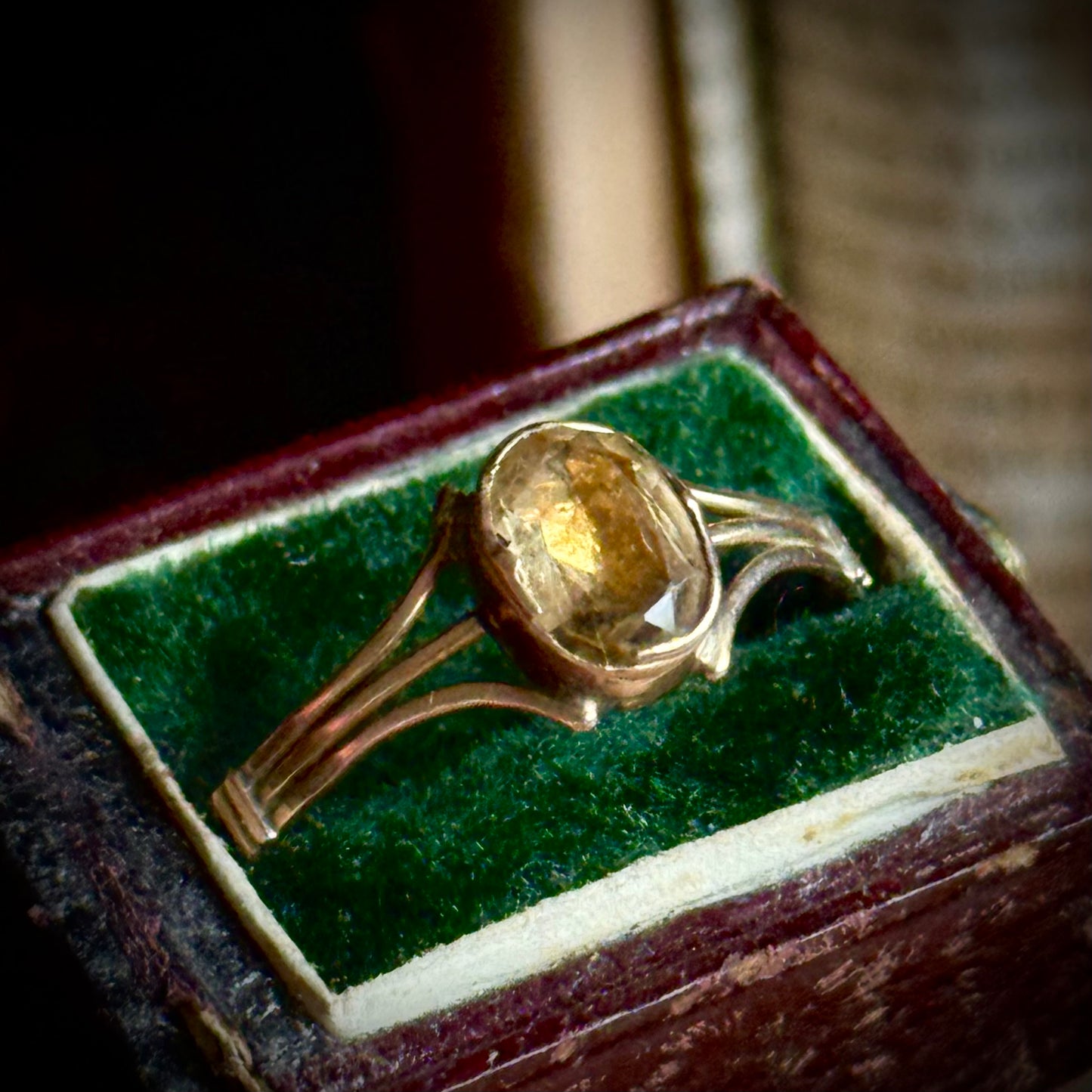 Georgian Citrine Ring in 9 Carat Gold; Circa 1830