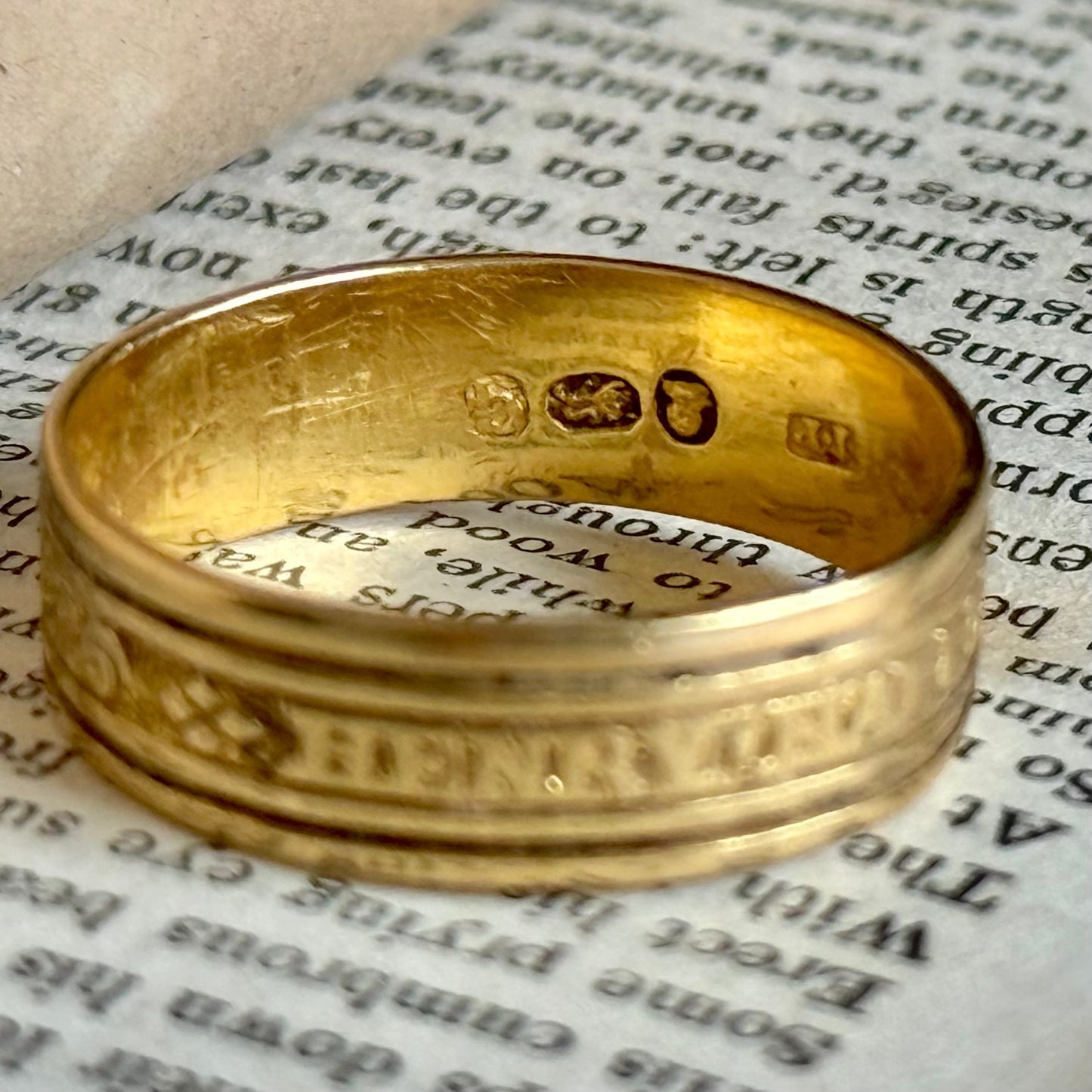 Georgian Mourning Ring in 22 Carat Gold; Circa 1791