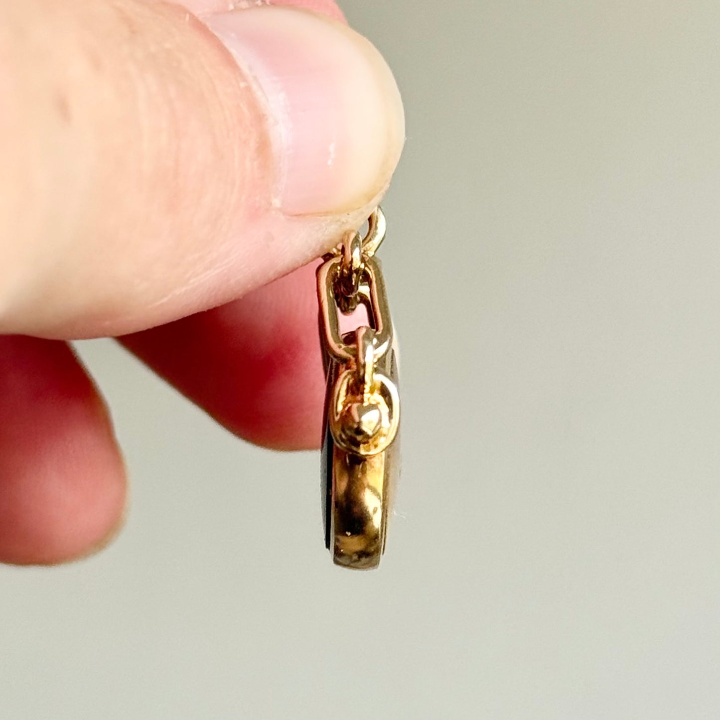 Vintage Agate Spinning Fob in 9 Carat Gold; Circa 1998