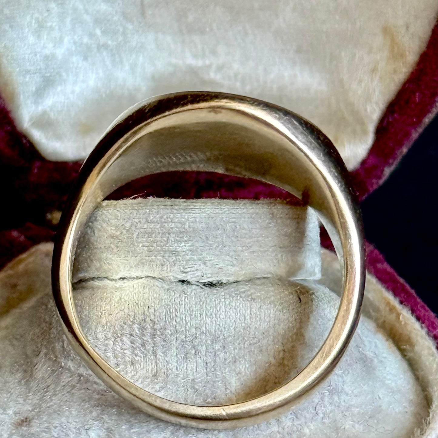 Antique Heraldic Signet Ring in 9 Carat Gold; Circa 1900
