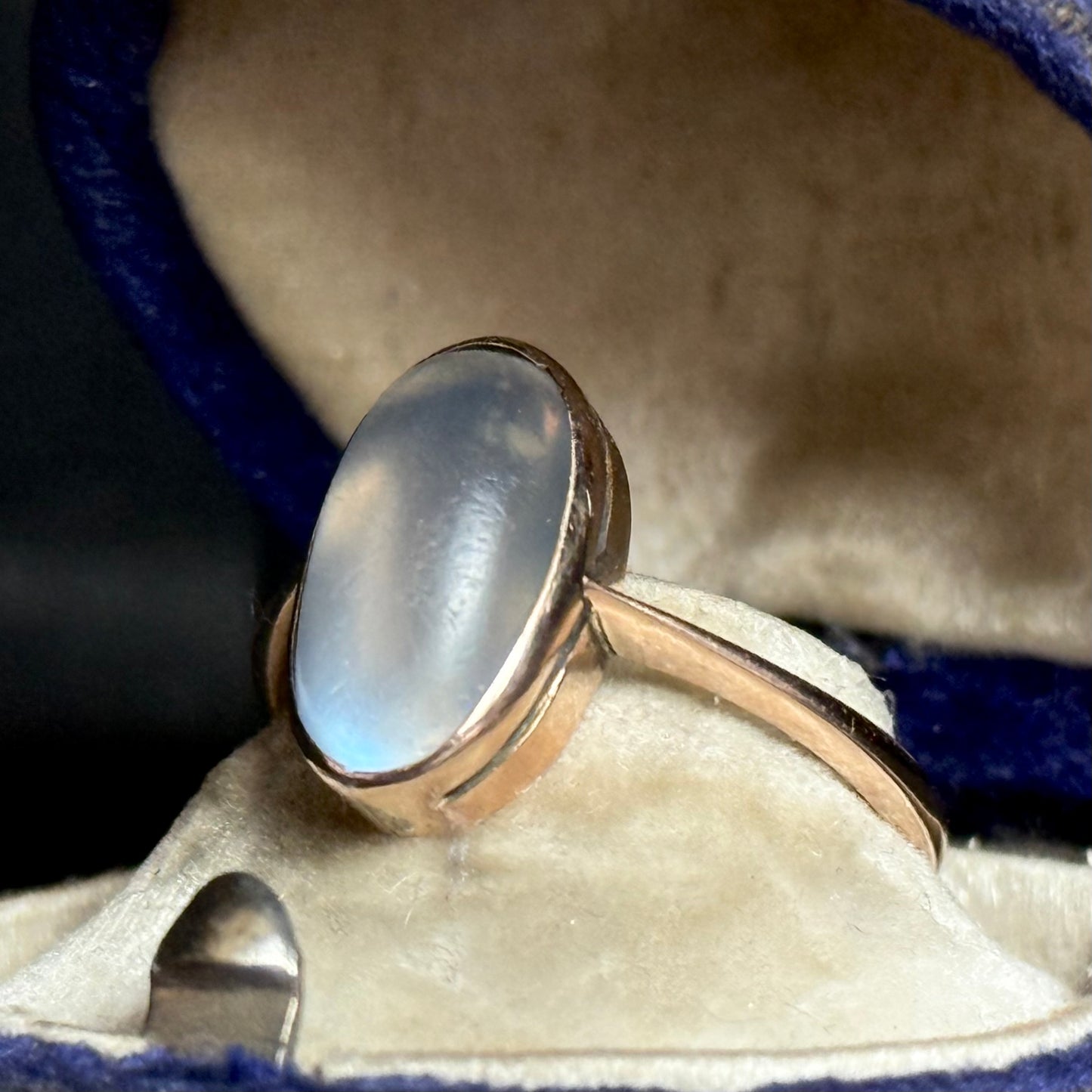 Edwardian Moonstone ring in 9 Carat Rose Gold; Circa 1880