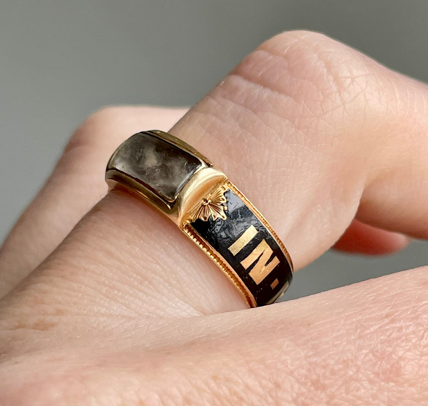 Antique Enamel Mourning Ring with Engraving in 18 Carat Gold; Circa 1884