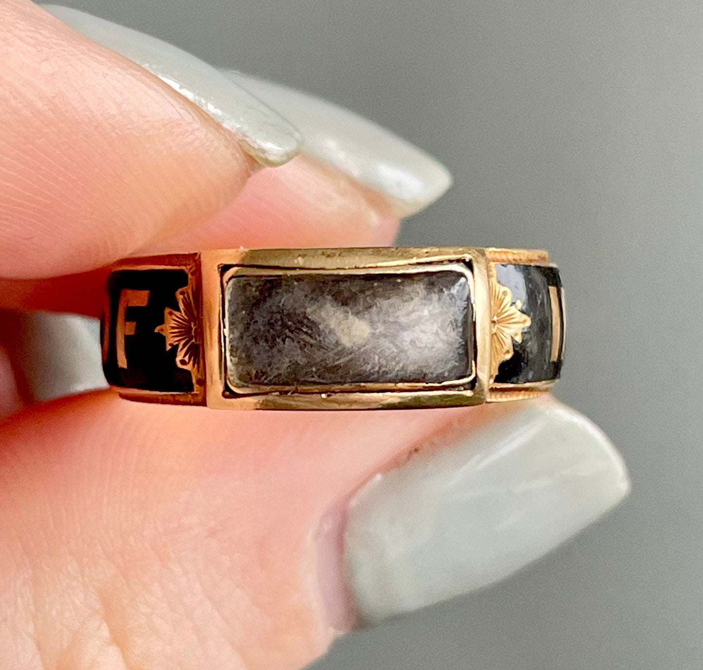 Antique Enamel Mourning Ring with Engraving in 18 Carat Gold; Circa 1884