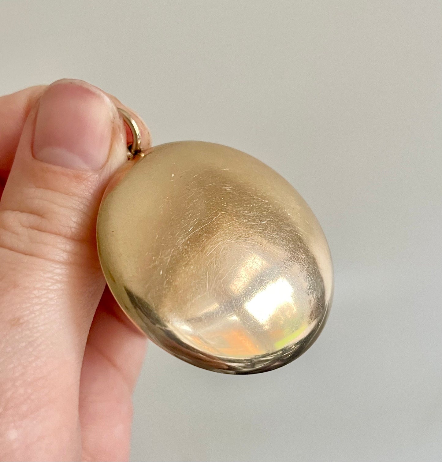 Antique Diamond & Enamel Initial M Compact in 9 Carat Gold; Circa 1911