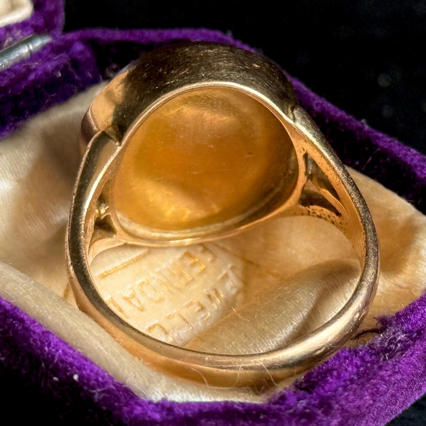 Rare Victorian Essex Crystal Reverse Painted Dog Ring, circa 1880