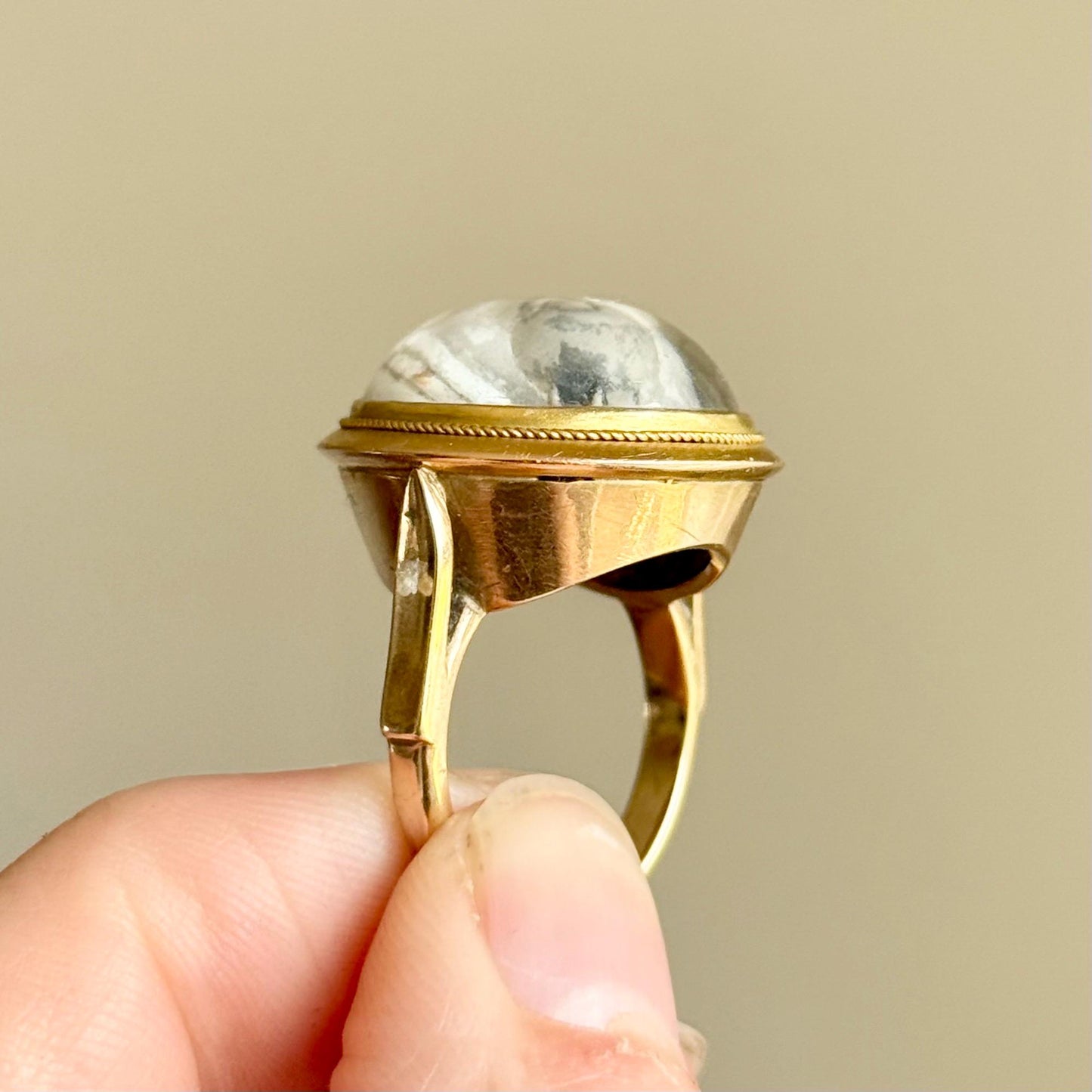 Rare Victorian Essex Crystal Reverse Painted Dog Ring, circa 1880