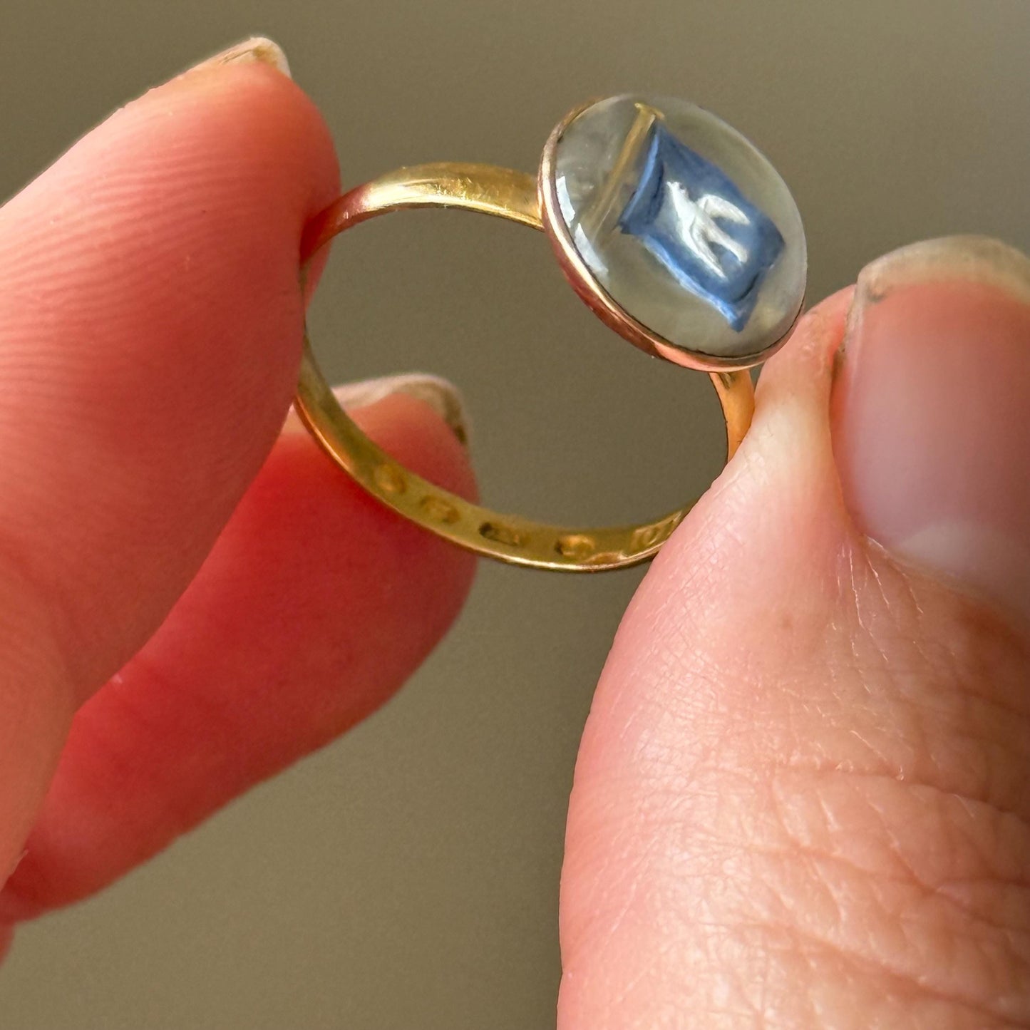 Victorian Dove of Peace Essex Crystal Ring in 22 Carat Gold