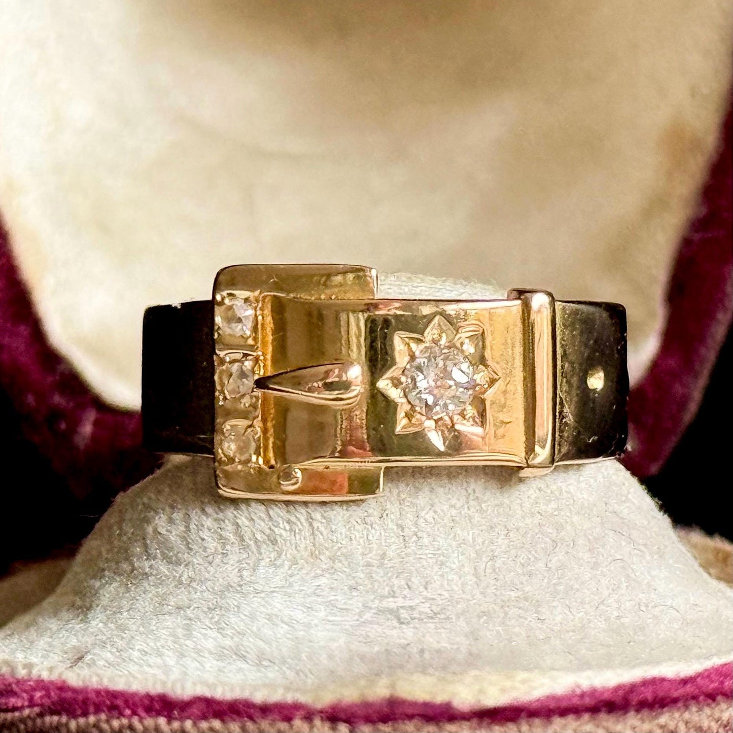 Antique Diamond Buckle Ring in 18 Carat Gold, Circa 1898