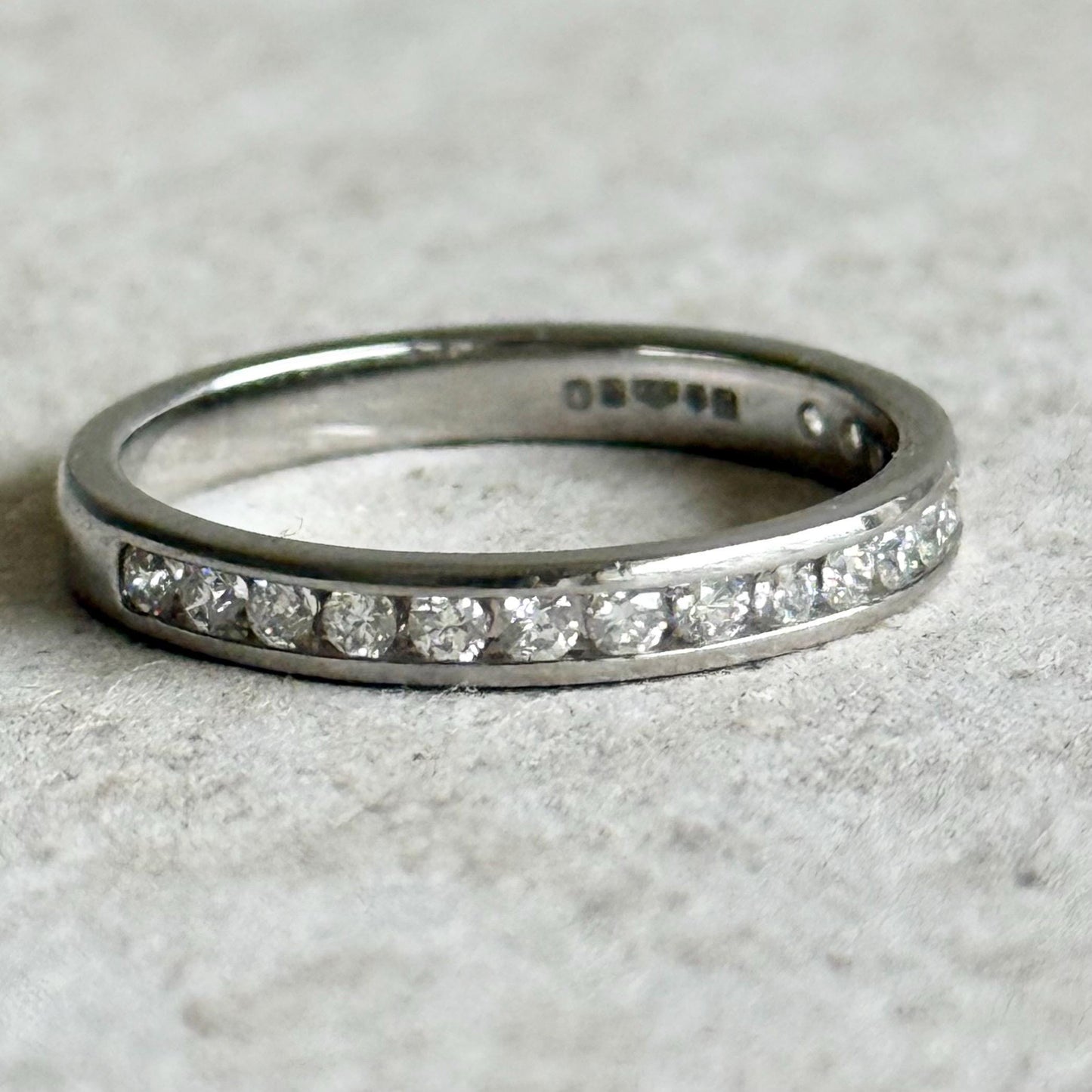 Preloved Diamond Ring in Platinum