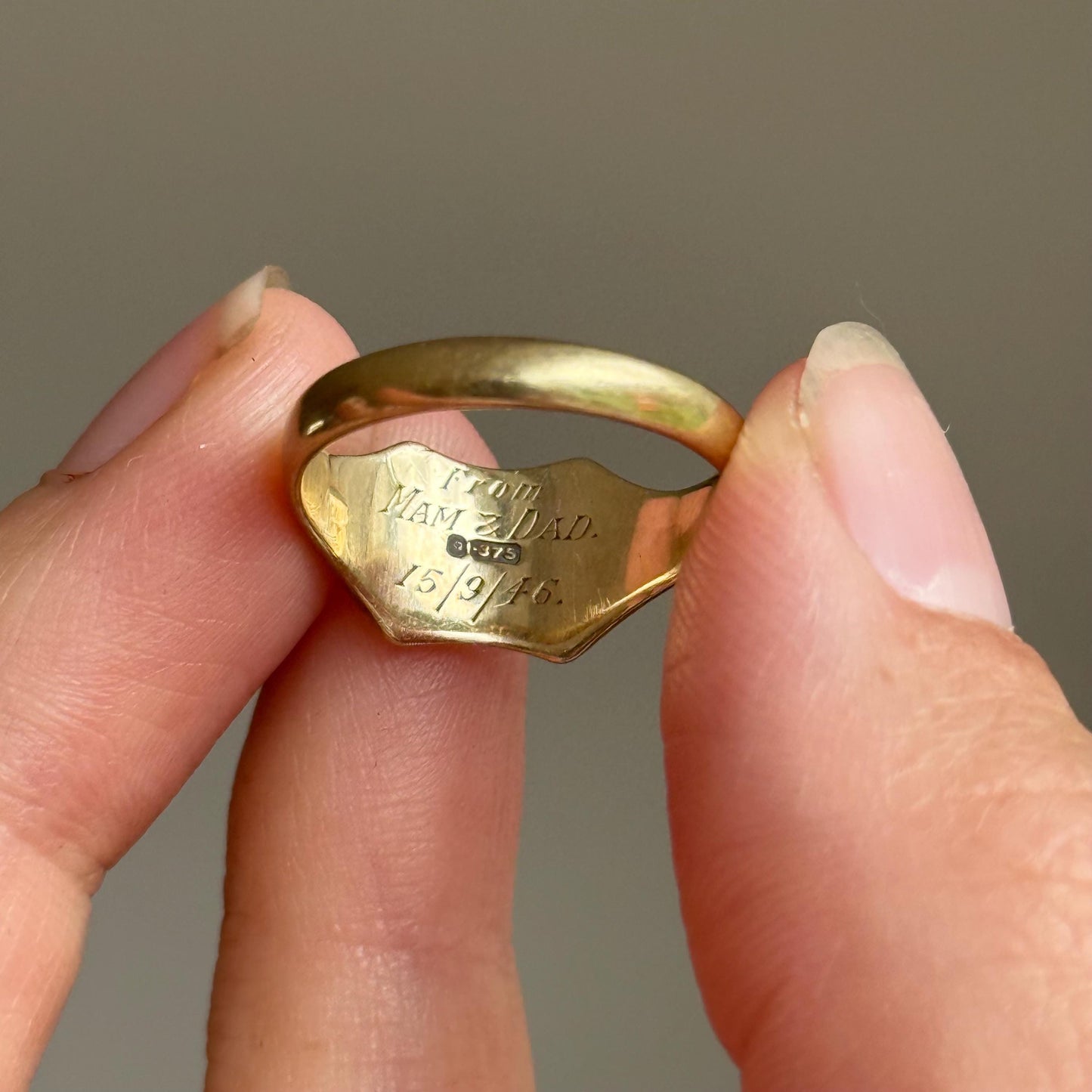 Vintage Sentimental Signet Ring in 9 Carat Gold; Circa 1941