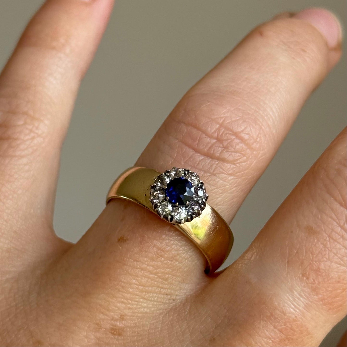 Antique Sapphire & Diamond Cluster Ring in 9 Carat Gold