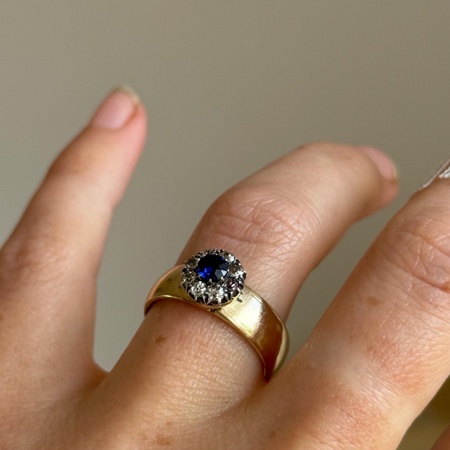 Antique Sapphire & Diamond Cluster Ring in 9 Carat Gold