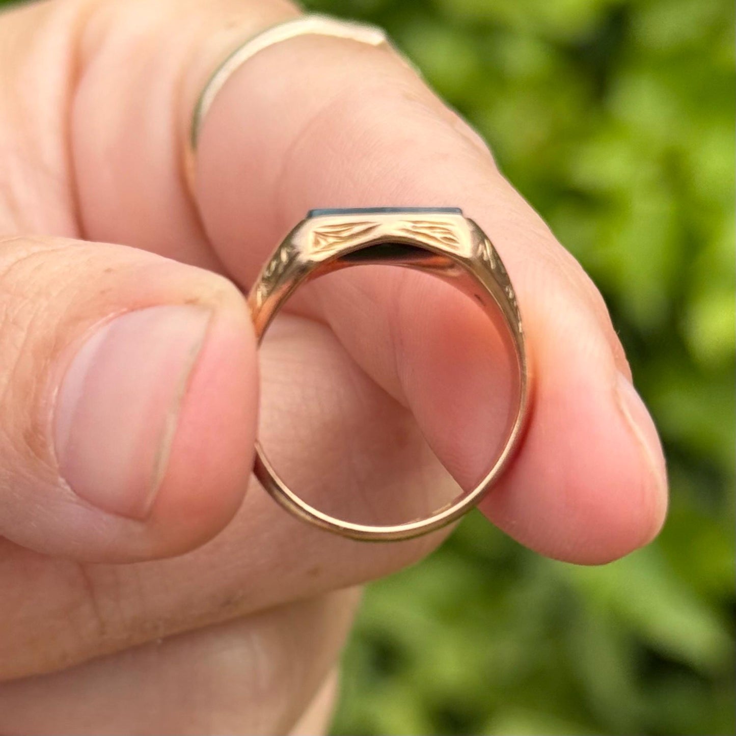 Antique Bloodstone Signet Ring in 9 Carat Rose Gold; Circa 1901