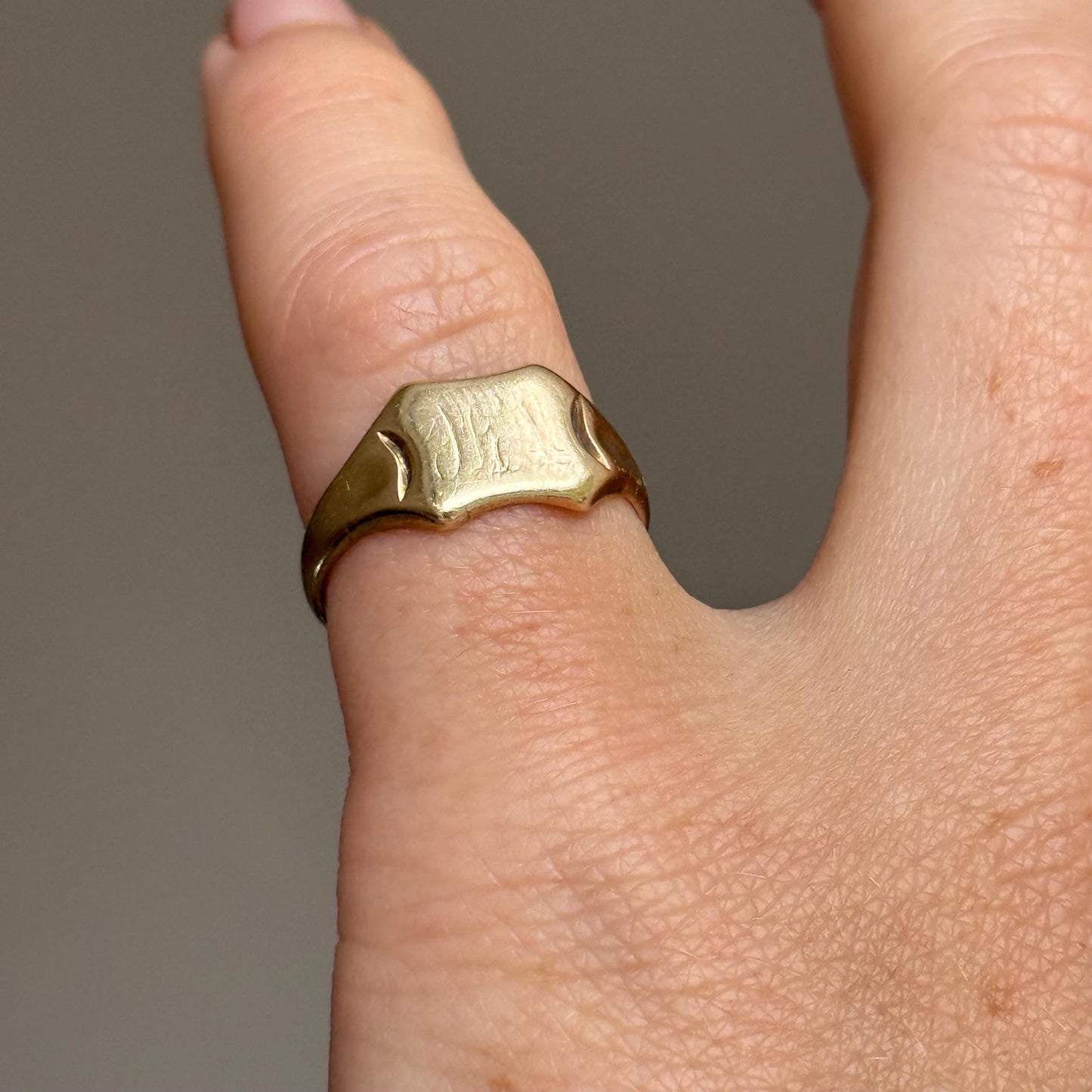 Vintage Sentimental Signet Ring in 9 Carat Gold; Circa 1941