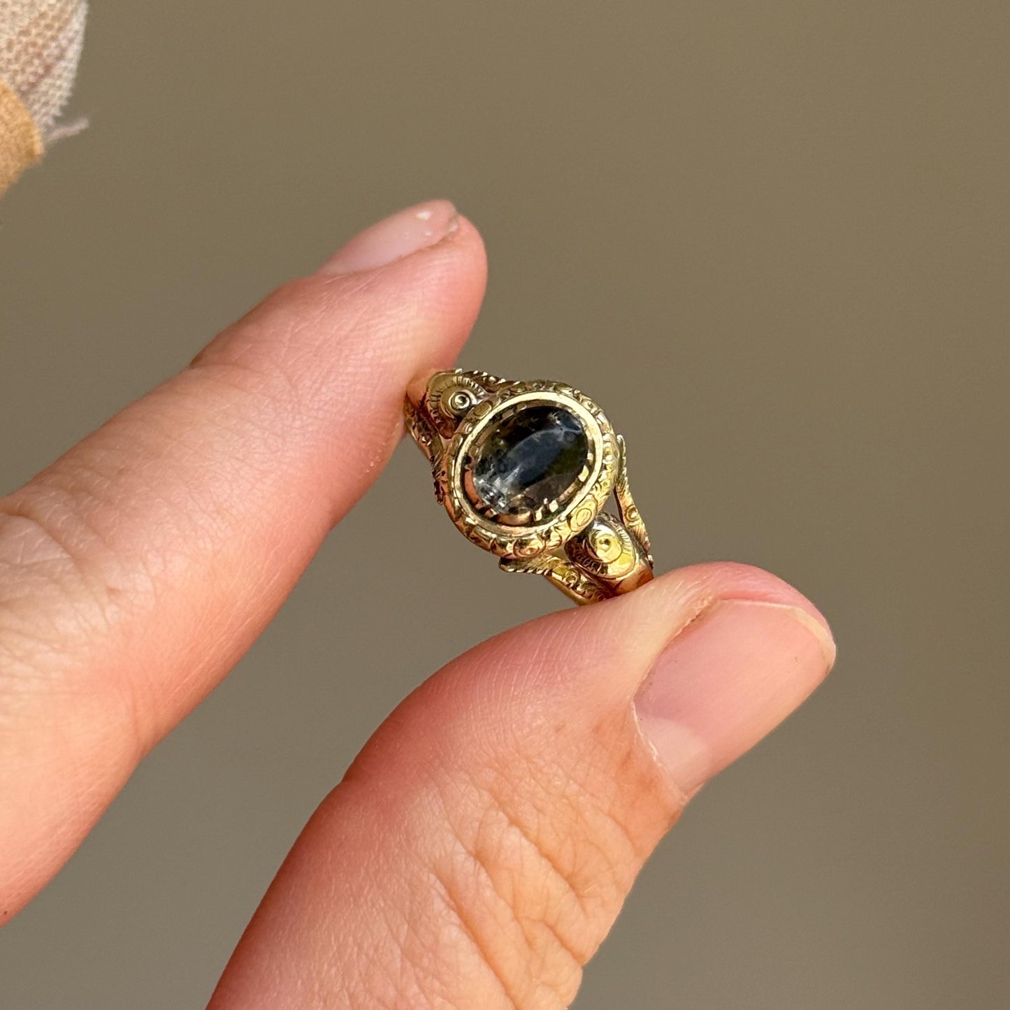 Georgian Foil-Back Quartz Ring in 9 Carat Gold; Circa 1810