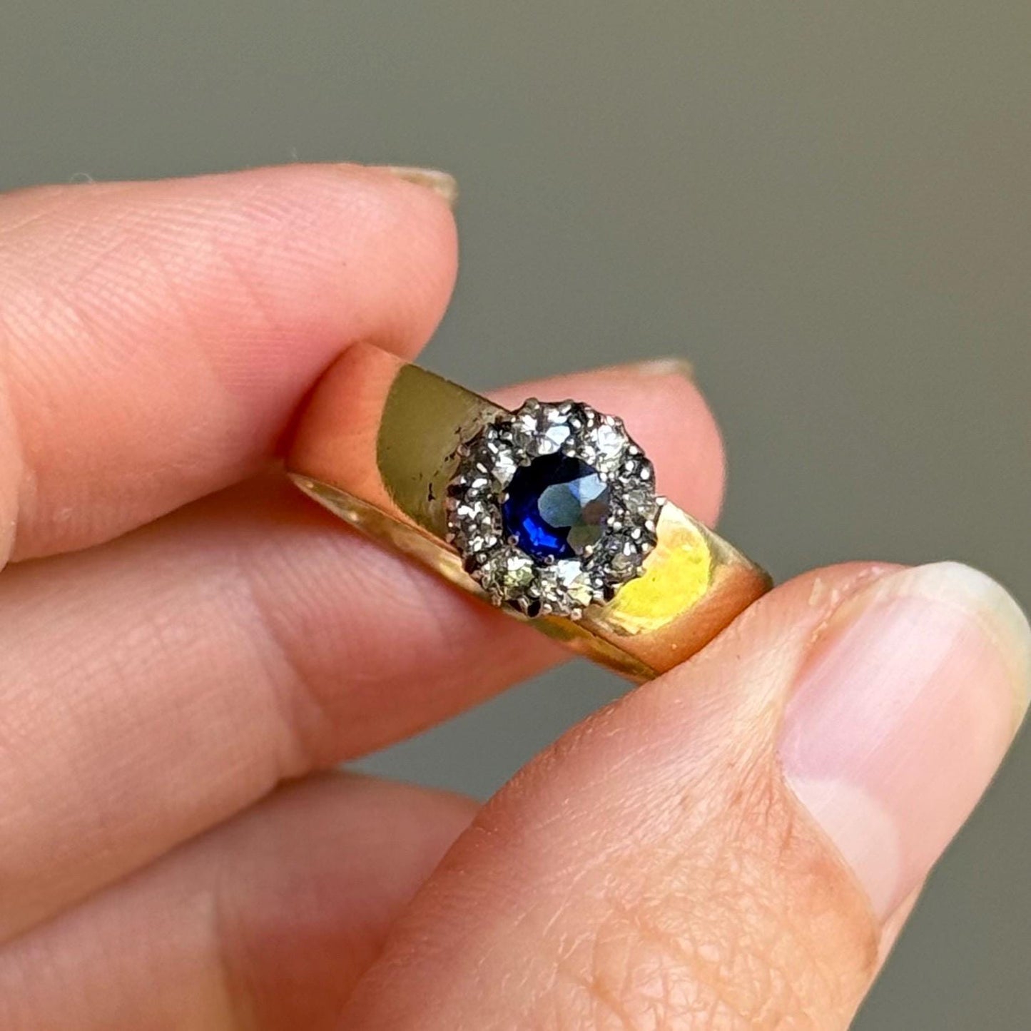 Antique Sapphire & Diamond Cluster Ring in 9 Carat Gold