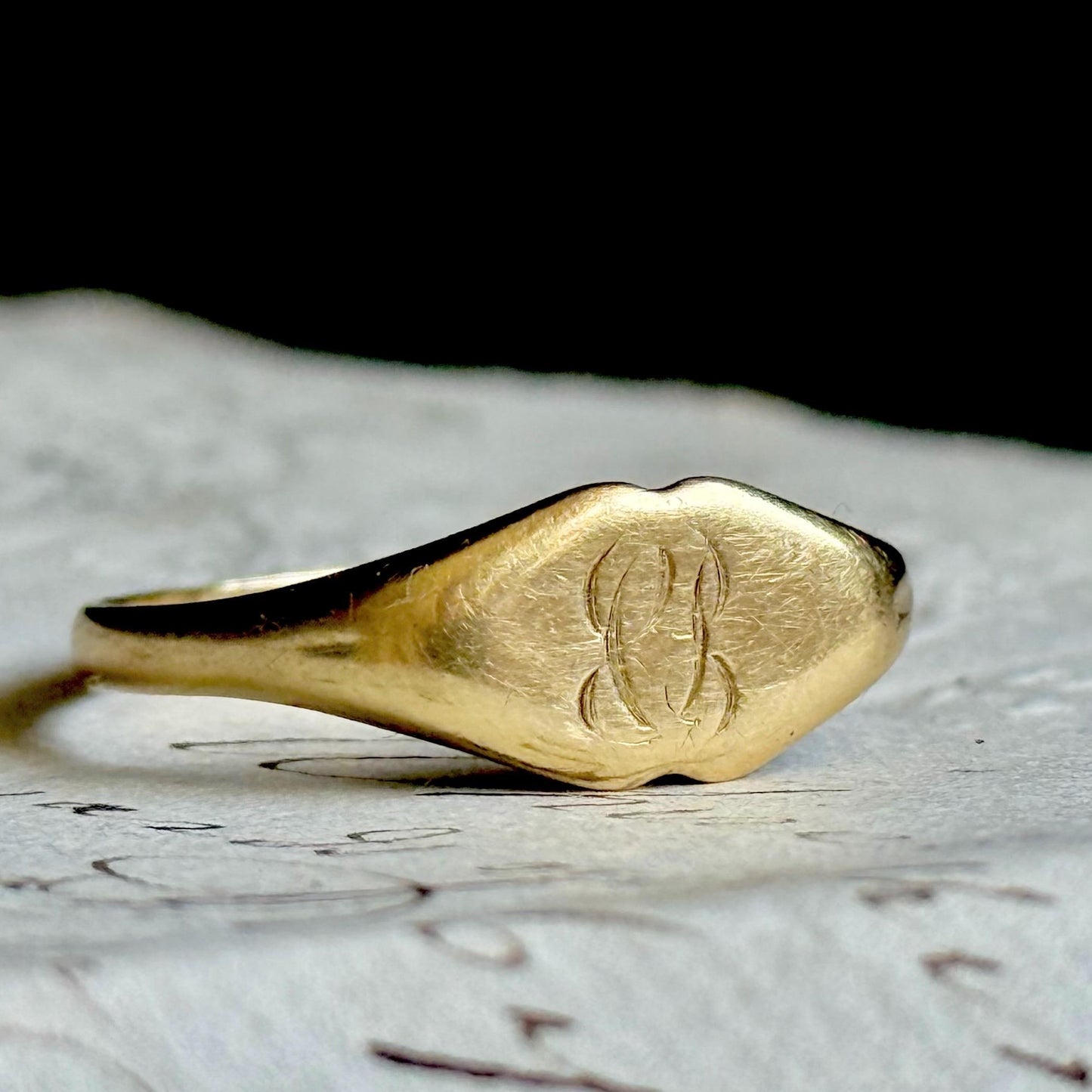 Antique 'GS' Signet Ring in 18 Carat Gold; Circa 1920