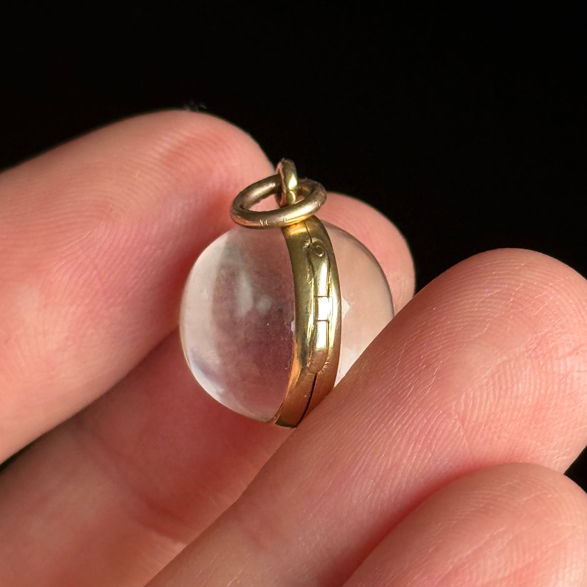 Antique Victorian Pool of Light in 9 Carat Gold; Circa 1880