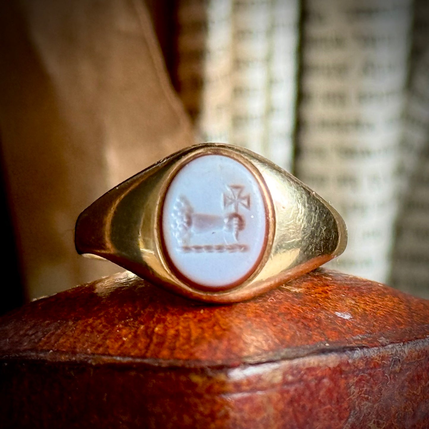 Vintage Signet Ring in 9 carat Gold; Circa 1956