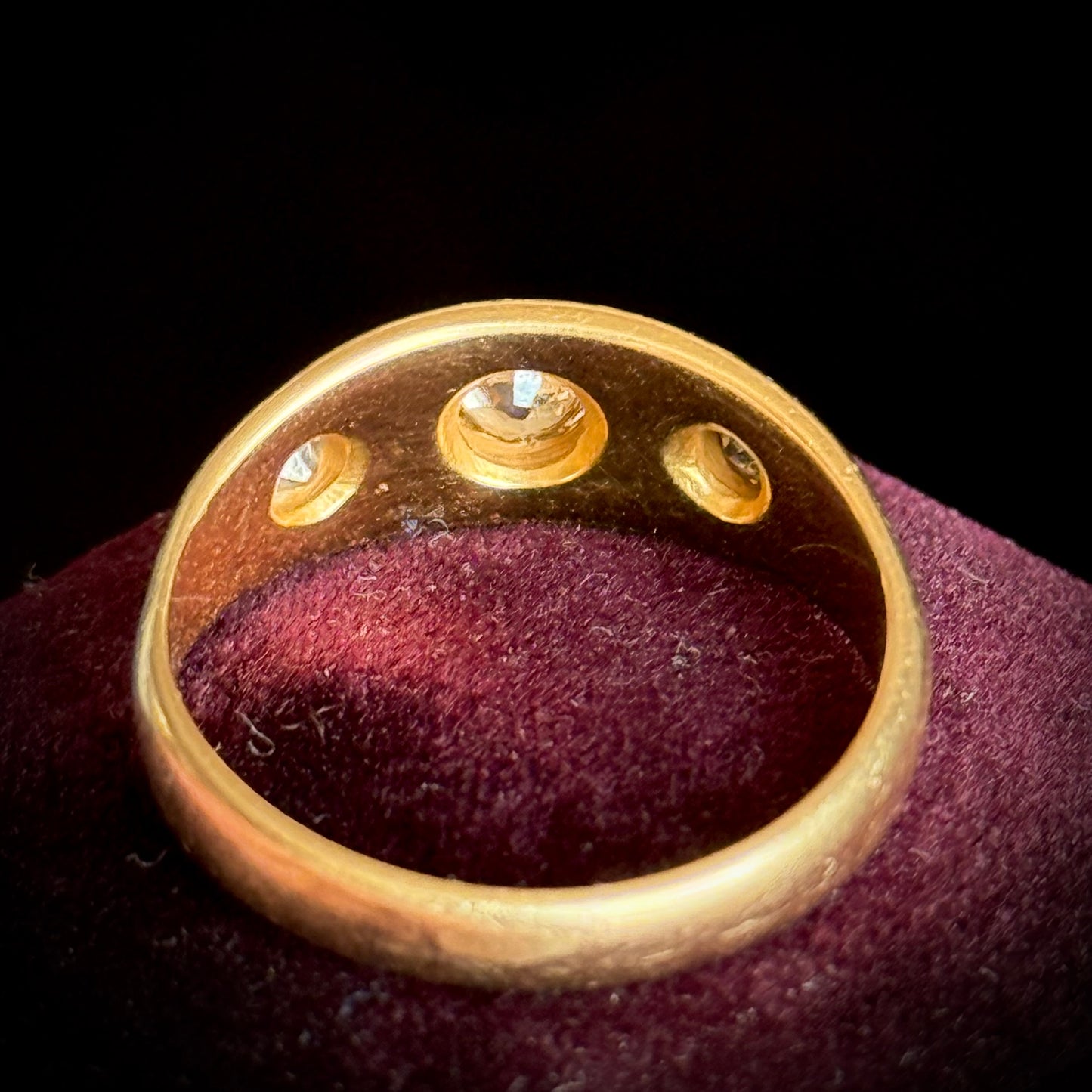 Antique Victorian Diamond Ring in 18 Carat Gold; Circa 1880