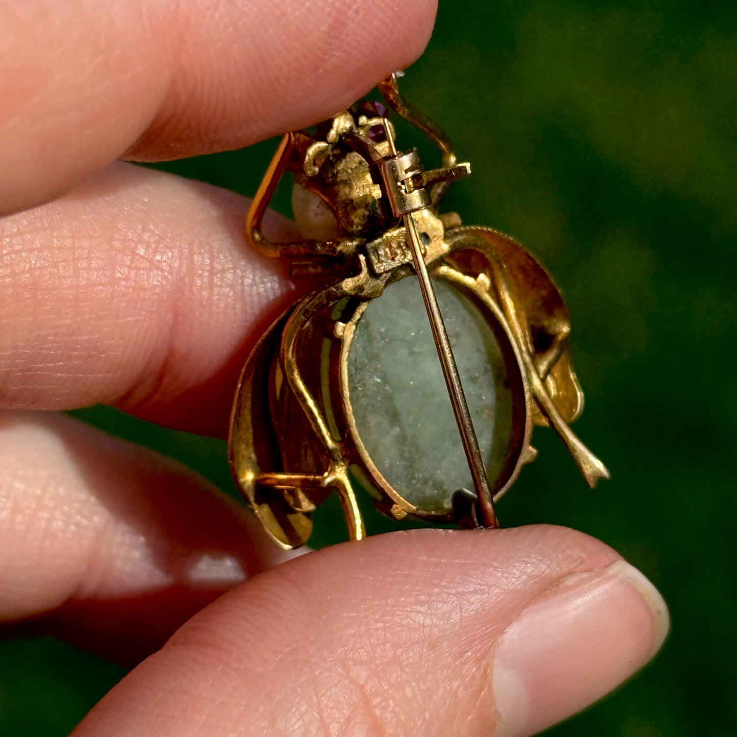 Vintage Jadeite, Pearl & Ruby Bee Brooch in 14 Carat Gold