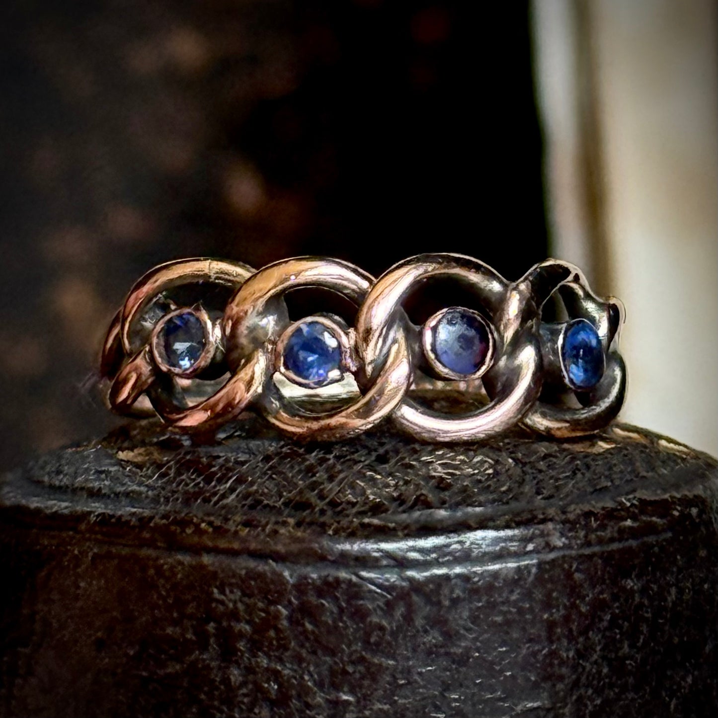 Antique Sapphire Knot Ring in 9 Carat Rose Gold