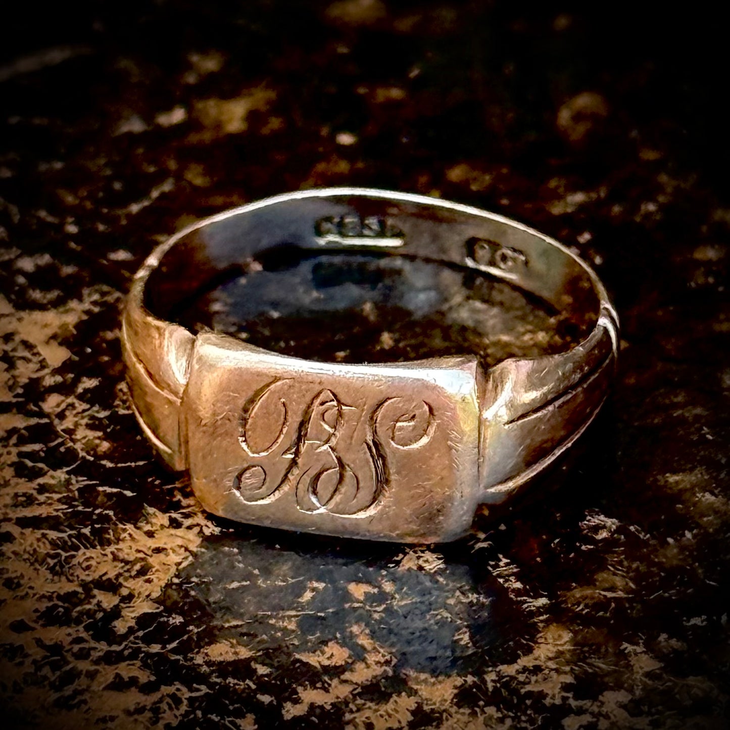 Antique Victorian Monogram 'BS' Signet Ring