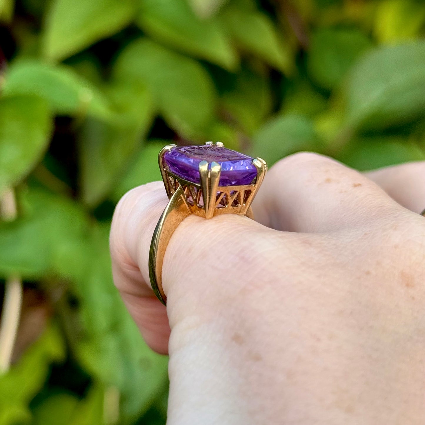 Vintage Amethyst Intaglio “May It Watch Over You” Ring in 9 Carat Gold